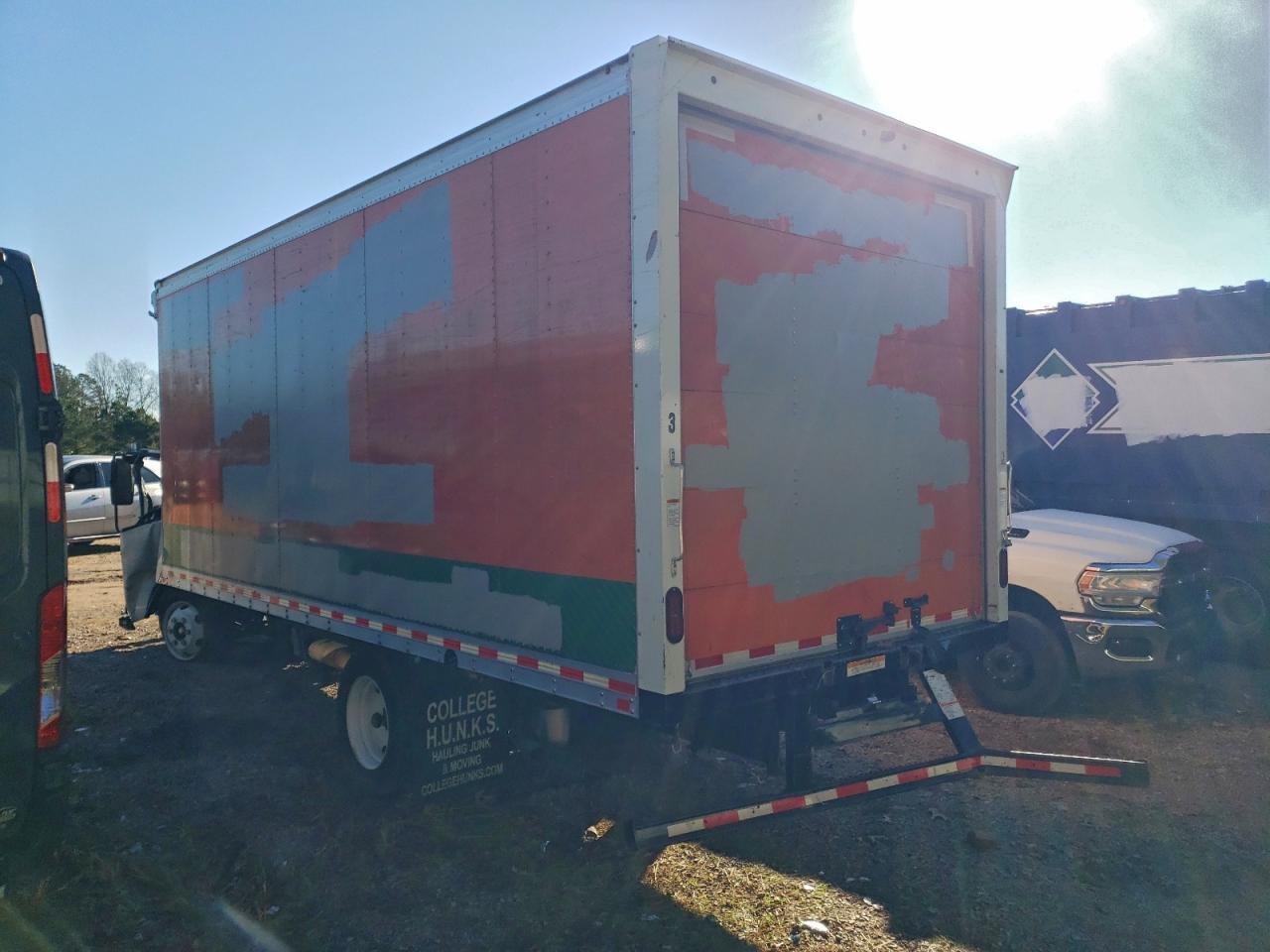 2023 Isuzu Npr Hd Box Truck - Image 3