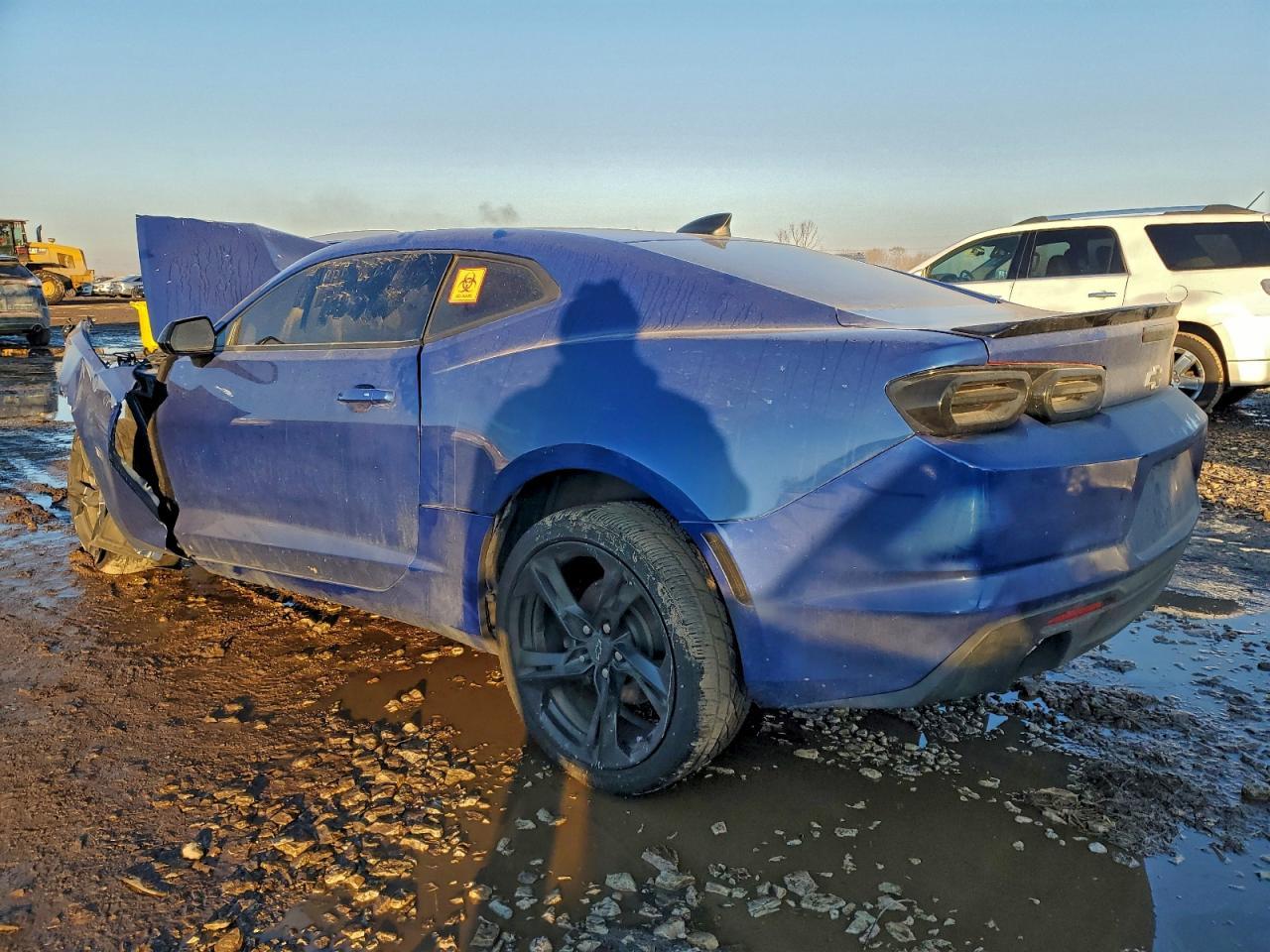 2022 Chevrolet Camaro Ls - Фото 2