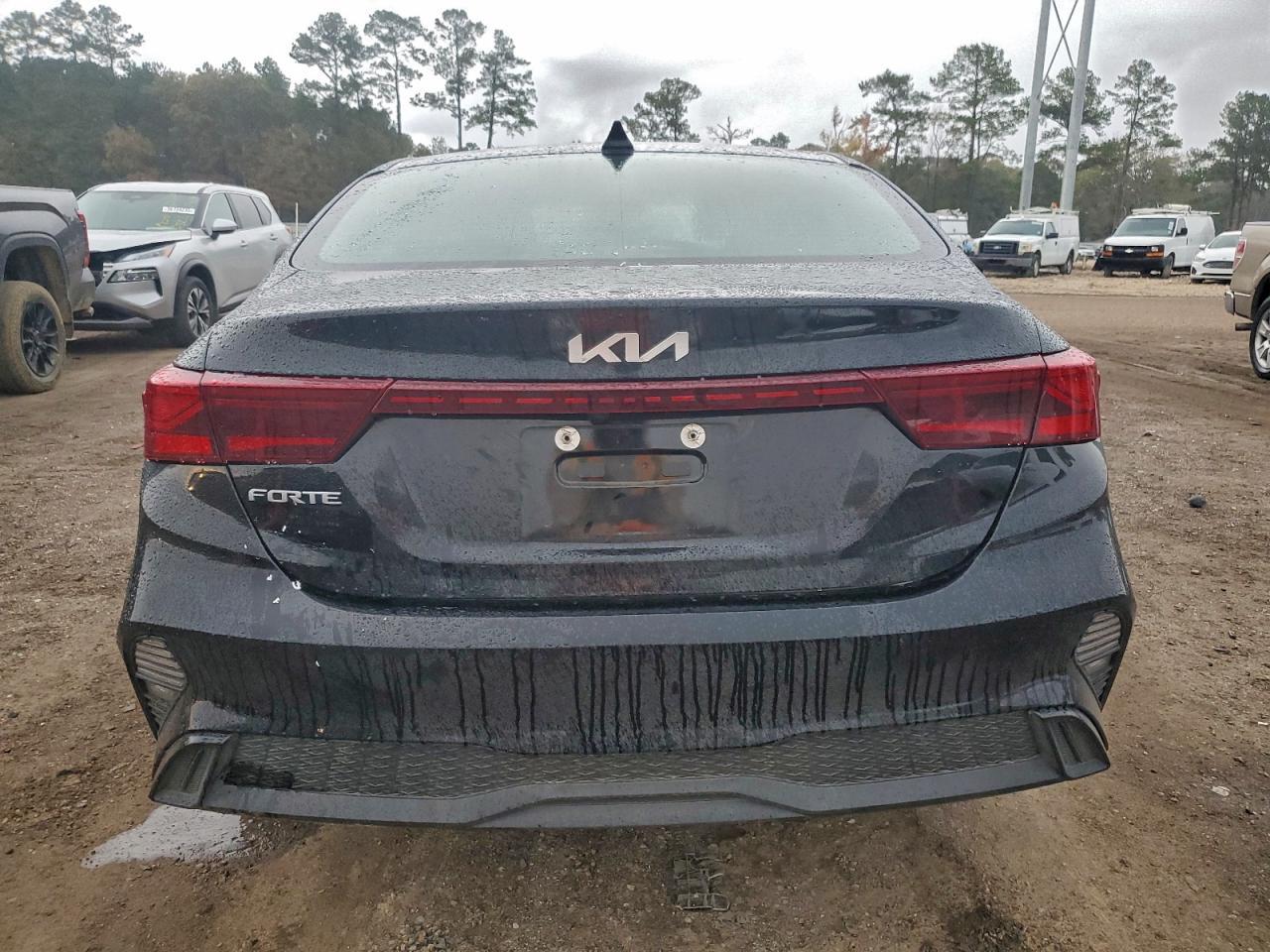 2024 Kia Forte Lx - Фото 6