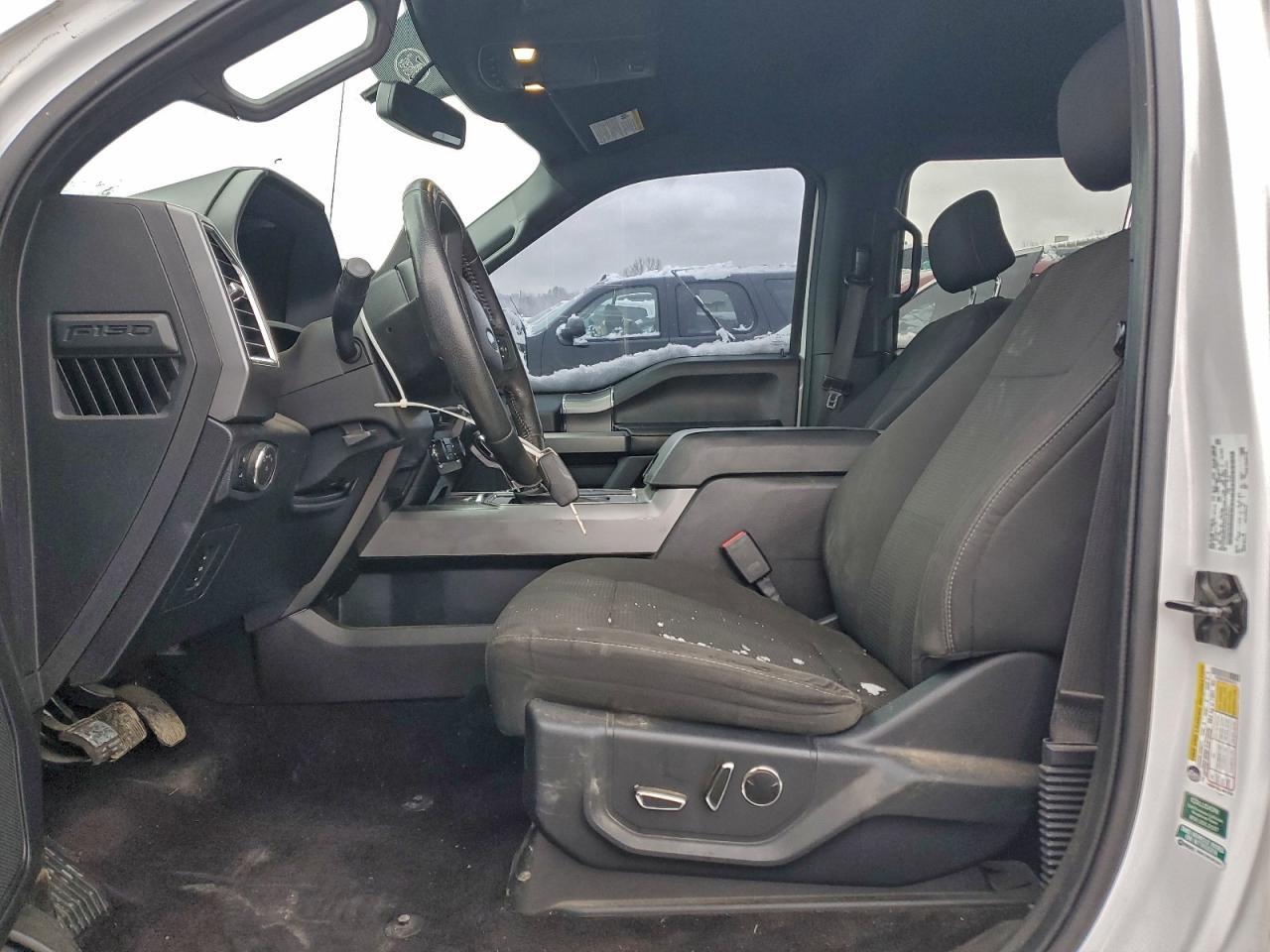 2015 Ford F150 Supercrew - Фото 7