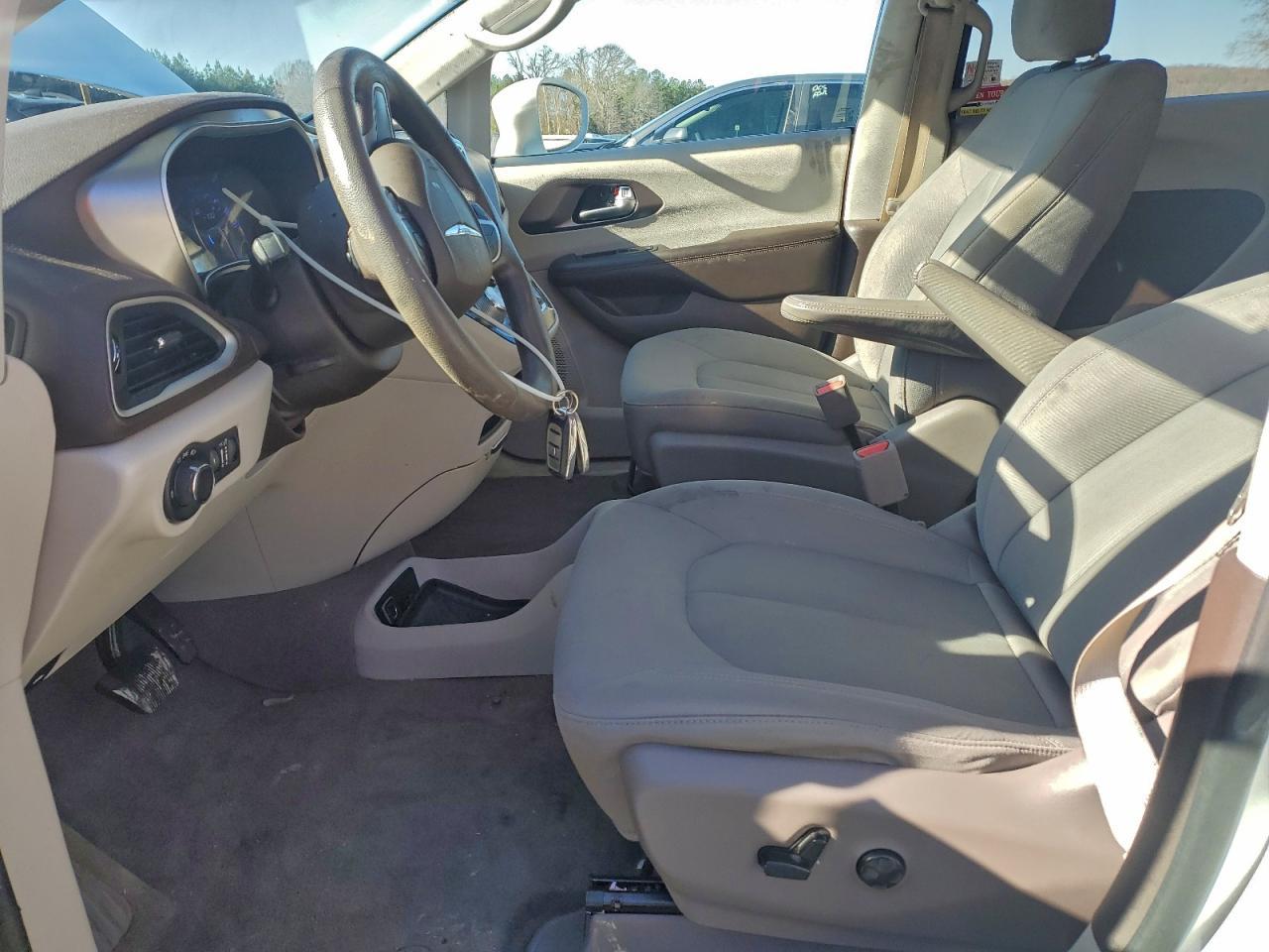 2018 Chrysler Pacifica Lx - Фото 7