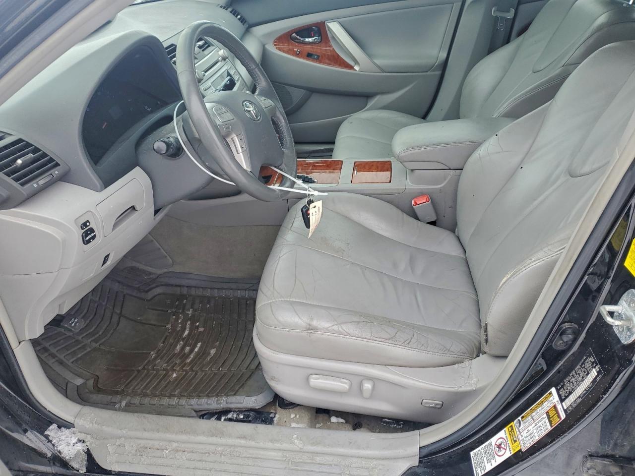 2011 Toyota Camry Se - Фото 7