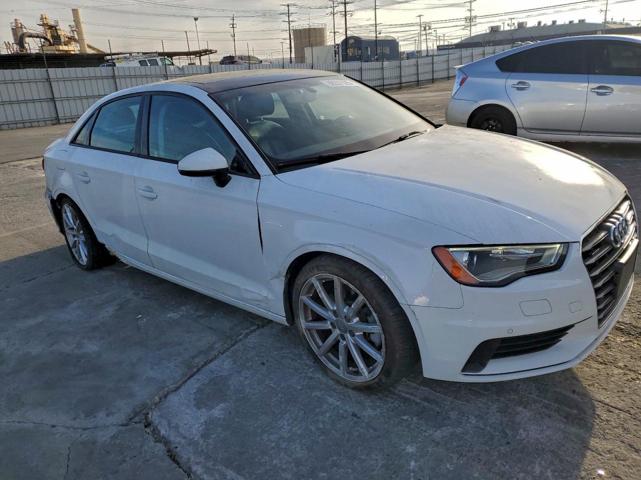2016 Audi A3 Premium - Image 4
