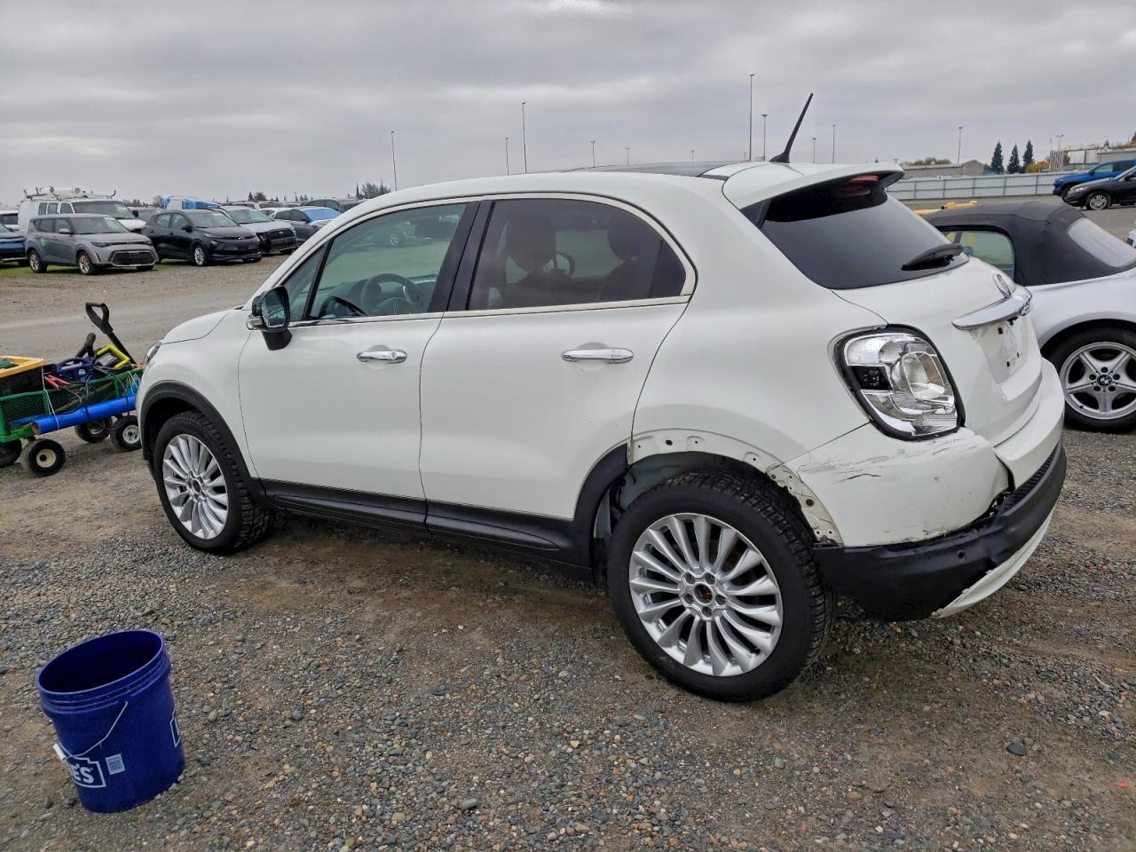 2016 Fiat 500X Lounge - Image 2