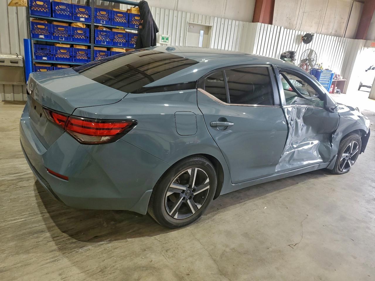 2025 Nissan Sentra Sv - Image 3