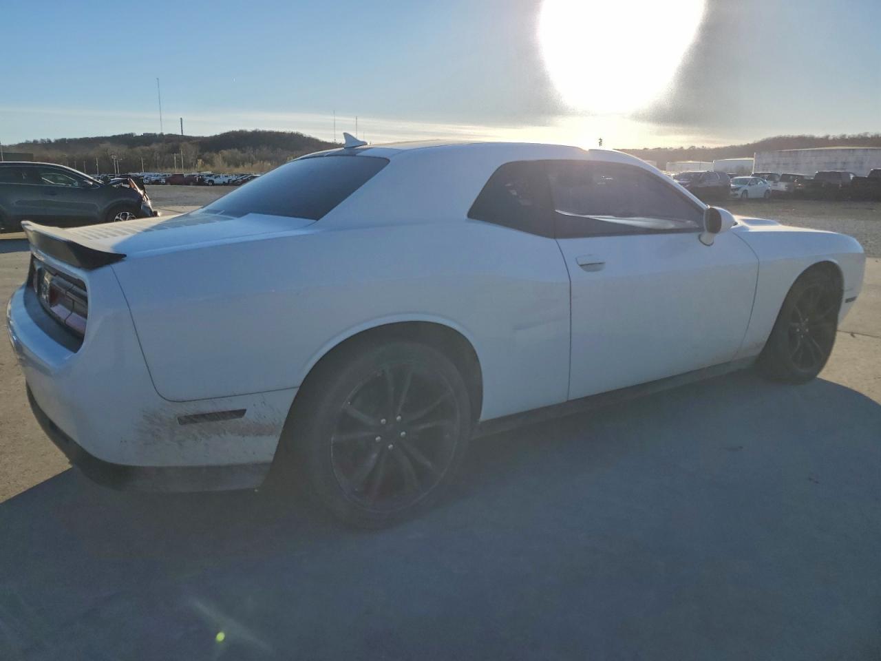 2016 Dodge Challenger Sxt - Фото 3