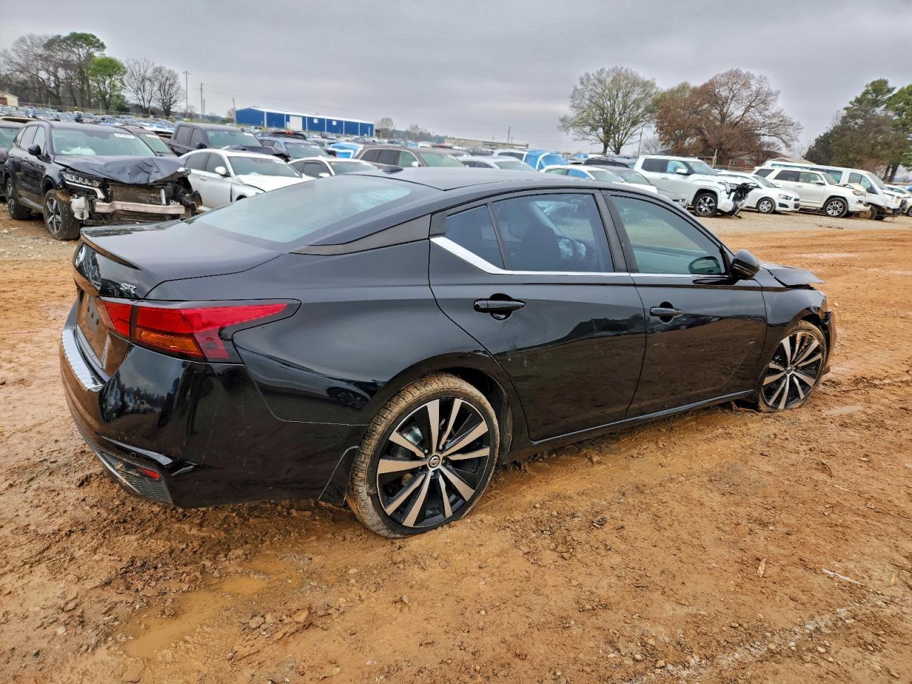 2020 Nissan Altima Sr - Image 3