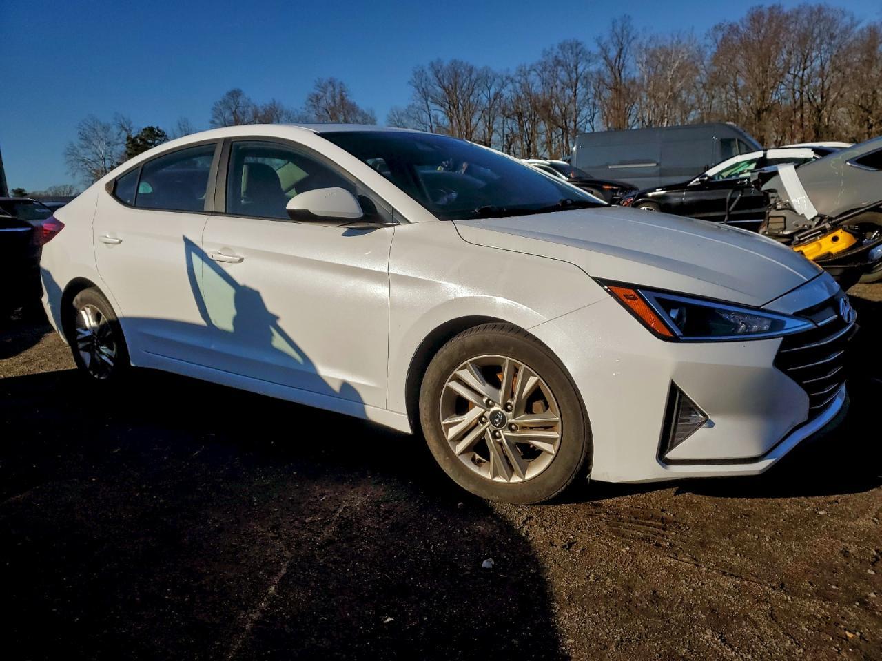 2019 Hyundai Elantra Sel - Image 4