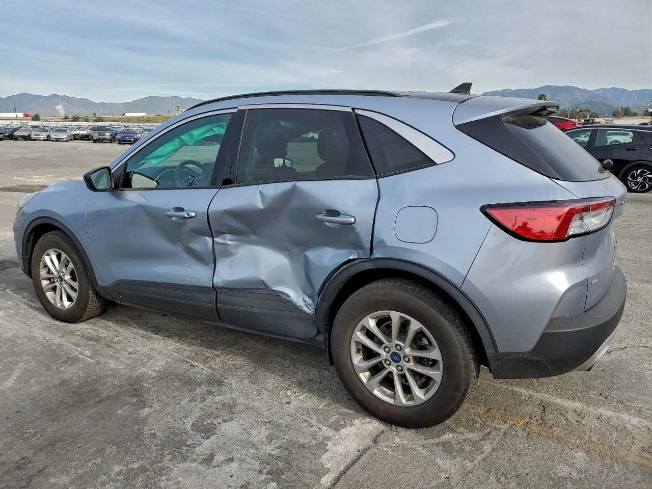 2022 Ford Escape Se - Image 2