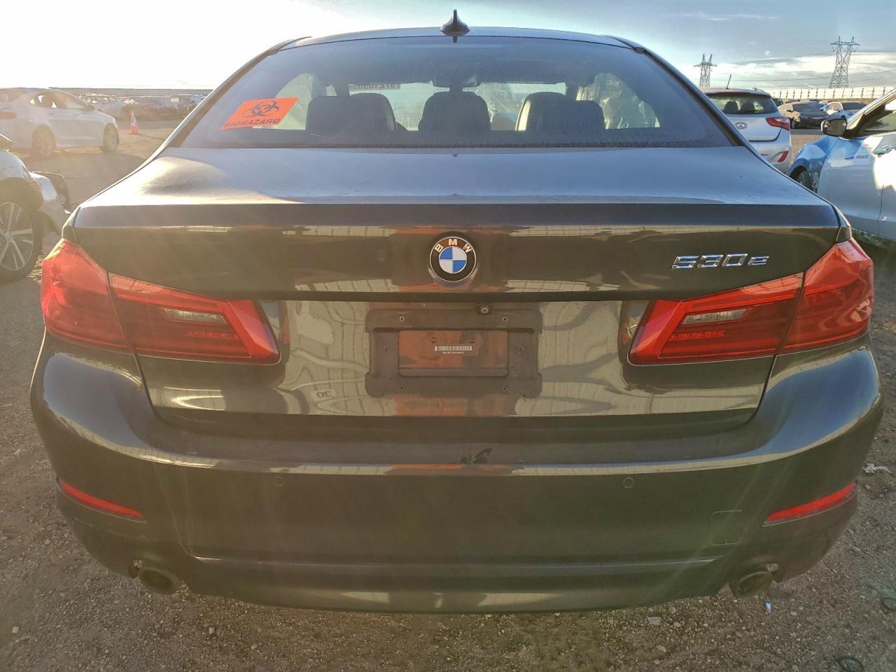 2018 BMW 530Xe - Фото 6