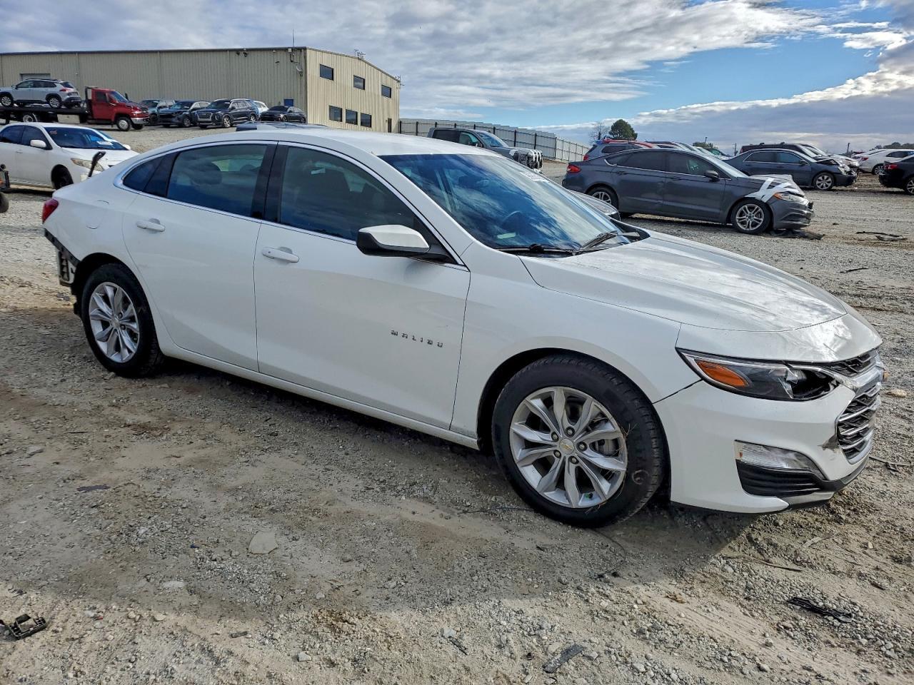 2023 Chevrolet Malibu Lt - Фото 4