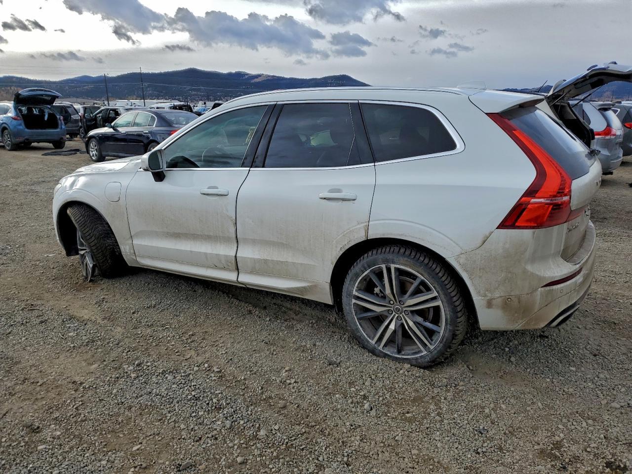 2019 Volvo Xc60 T8 R-Design - Фото 2