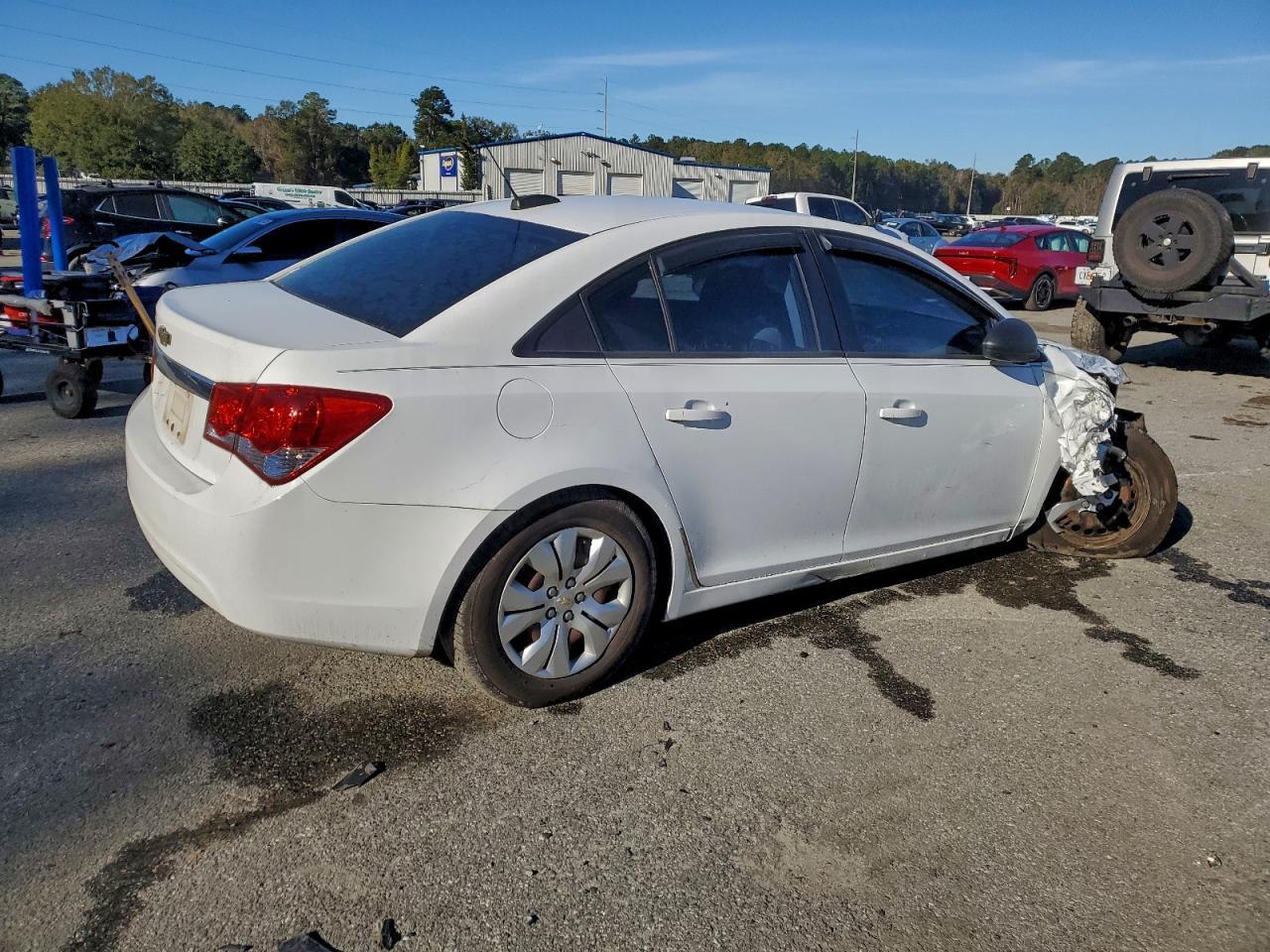 2015 Chevrolet Cruze Ls - Image 3