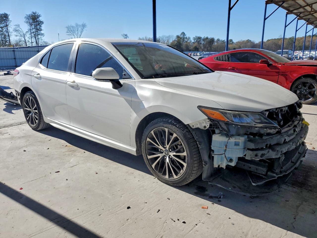 2018 Toyota Camry L - Image 4