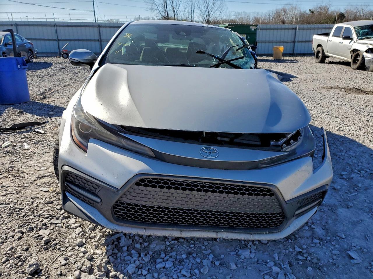 2020 Toyota Corolla Se - Фото 5