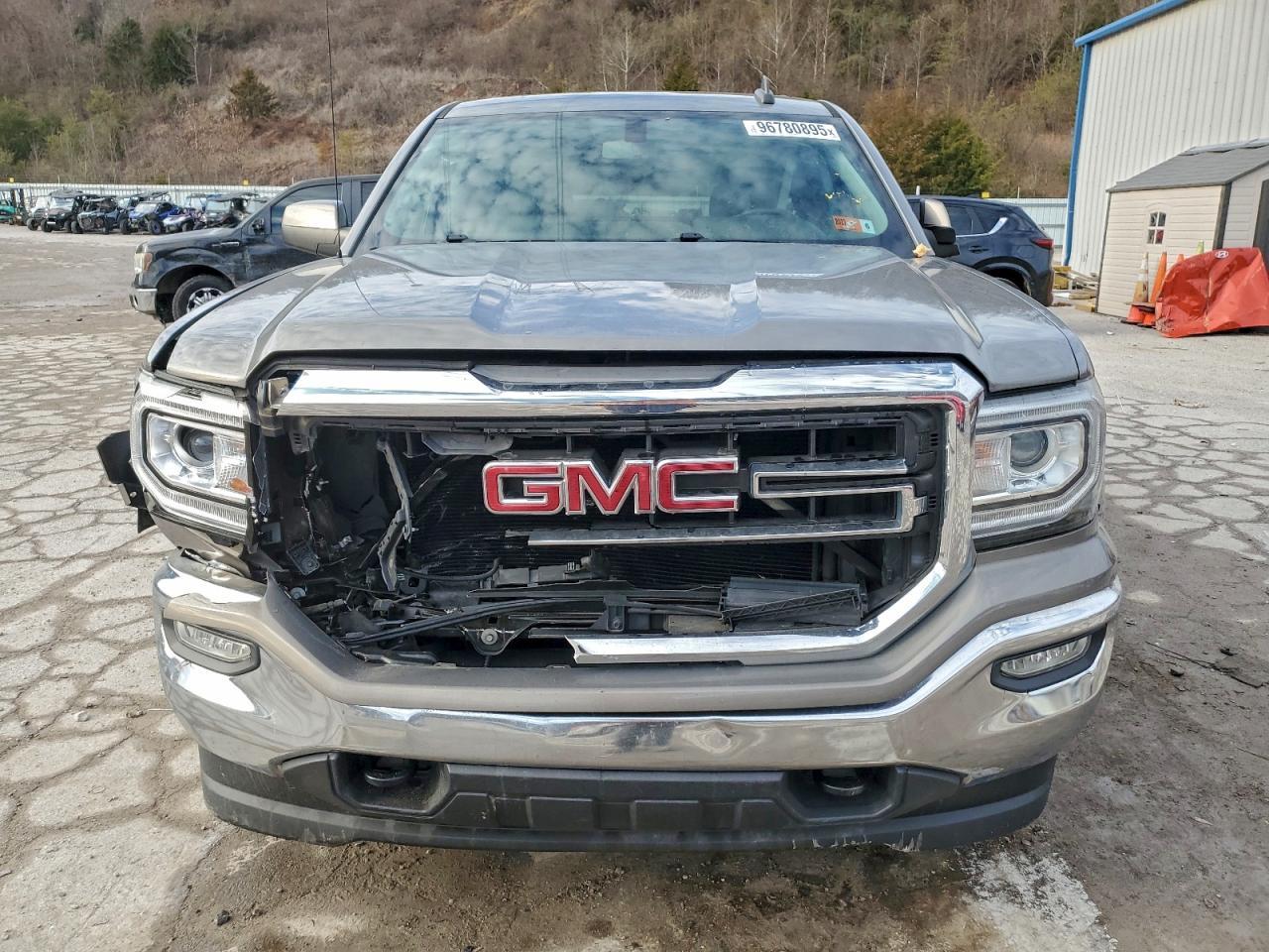 2017 GMC Sierra K1500 Sle - Image 5