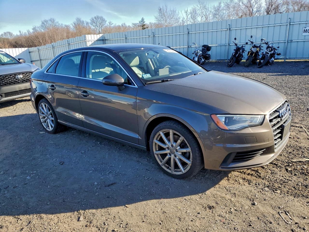 2015 Audi A3 Premium Plus - Фото 4
