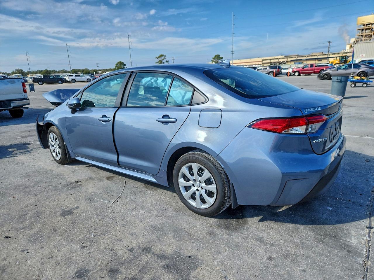 2026 Toyota Corolla Le - Фото 2