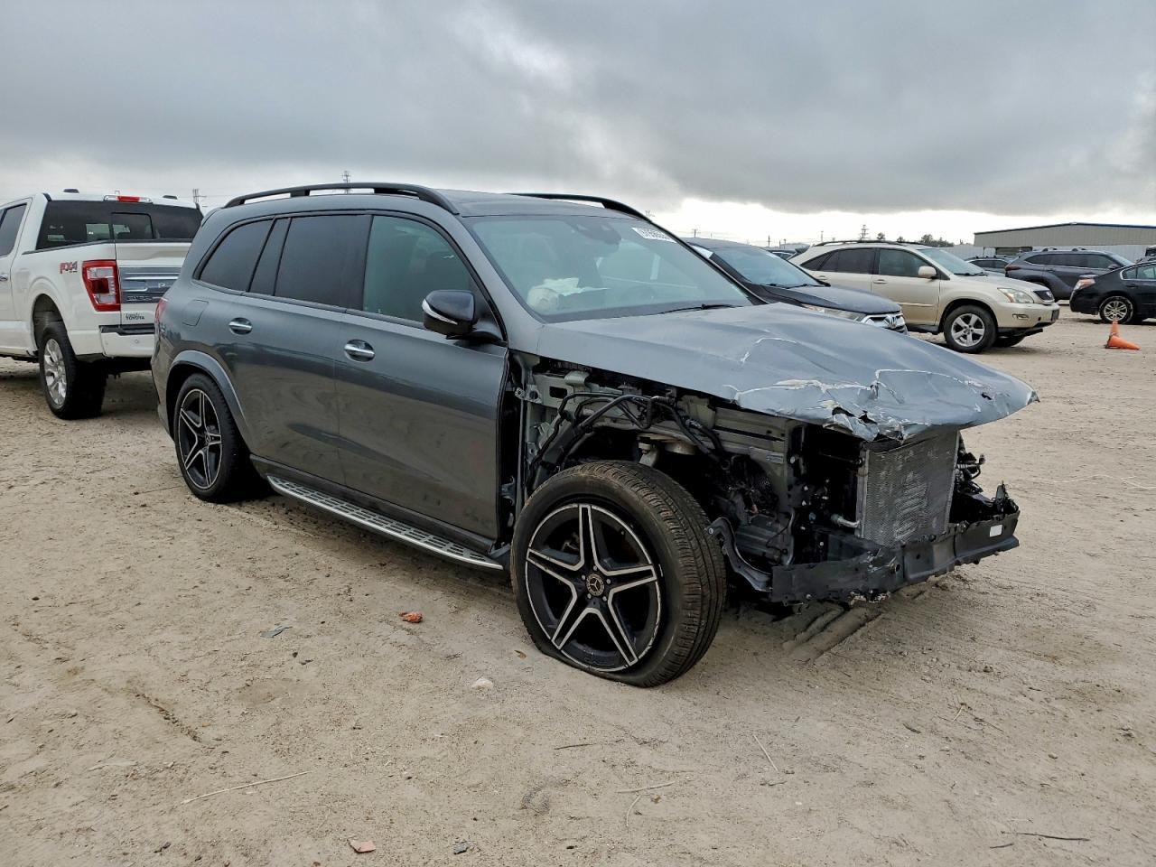 2024 Mercedes-Benz Gls 450 4Matic - Image 4