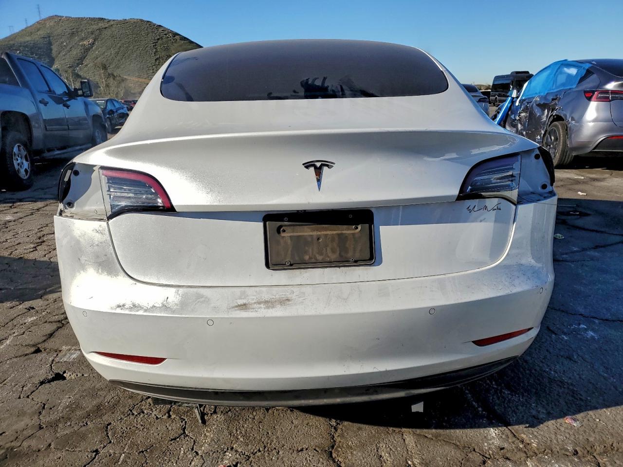 2021 Tesla Model 3 - Фото 6