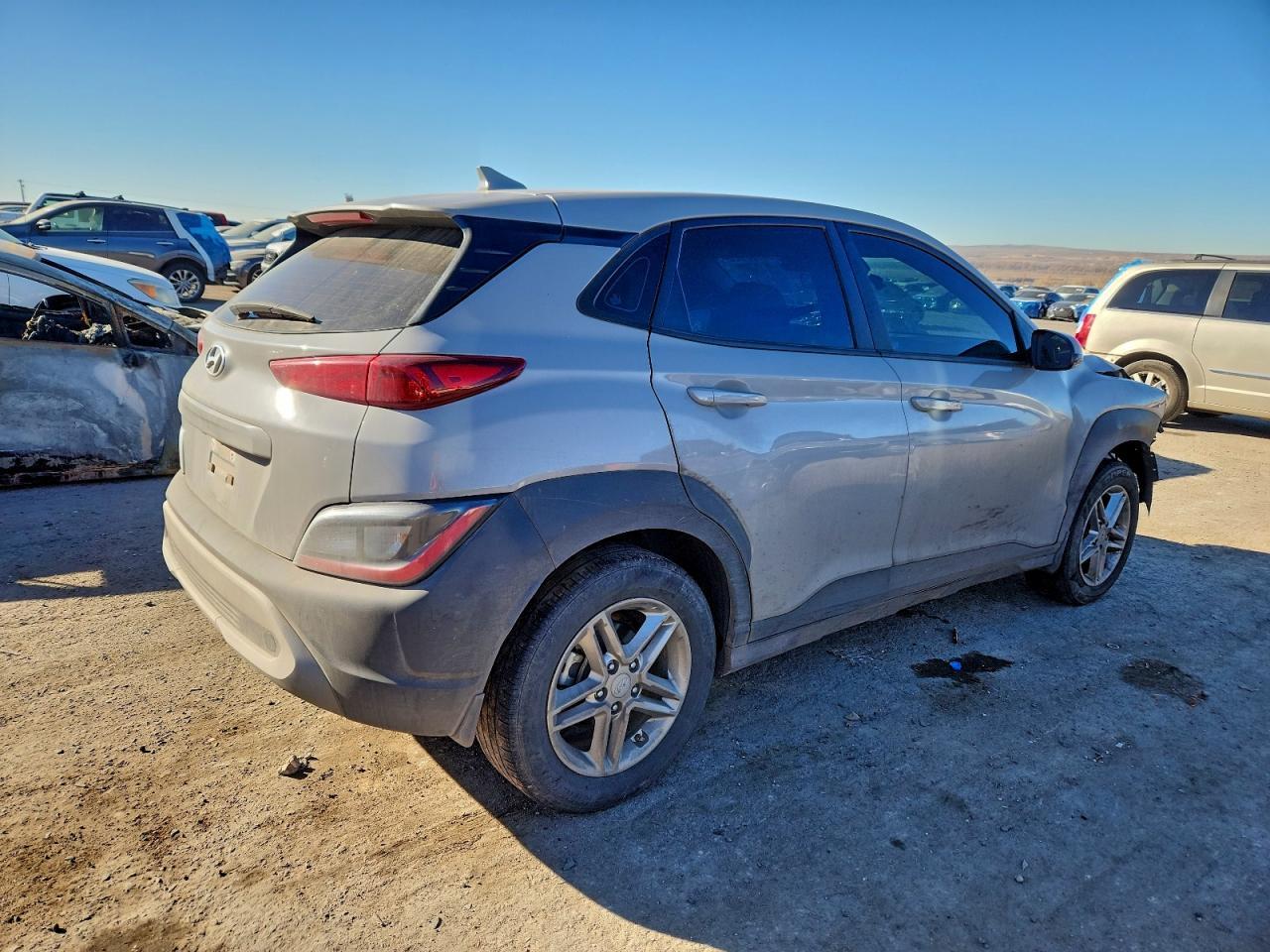 2023 Hyundai Kona Se - Image 3