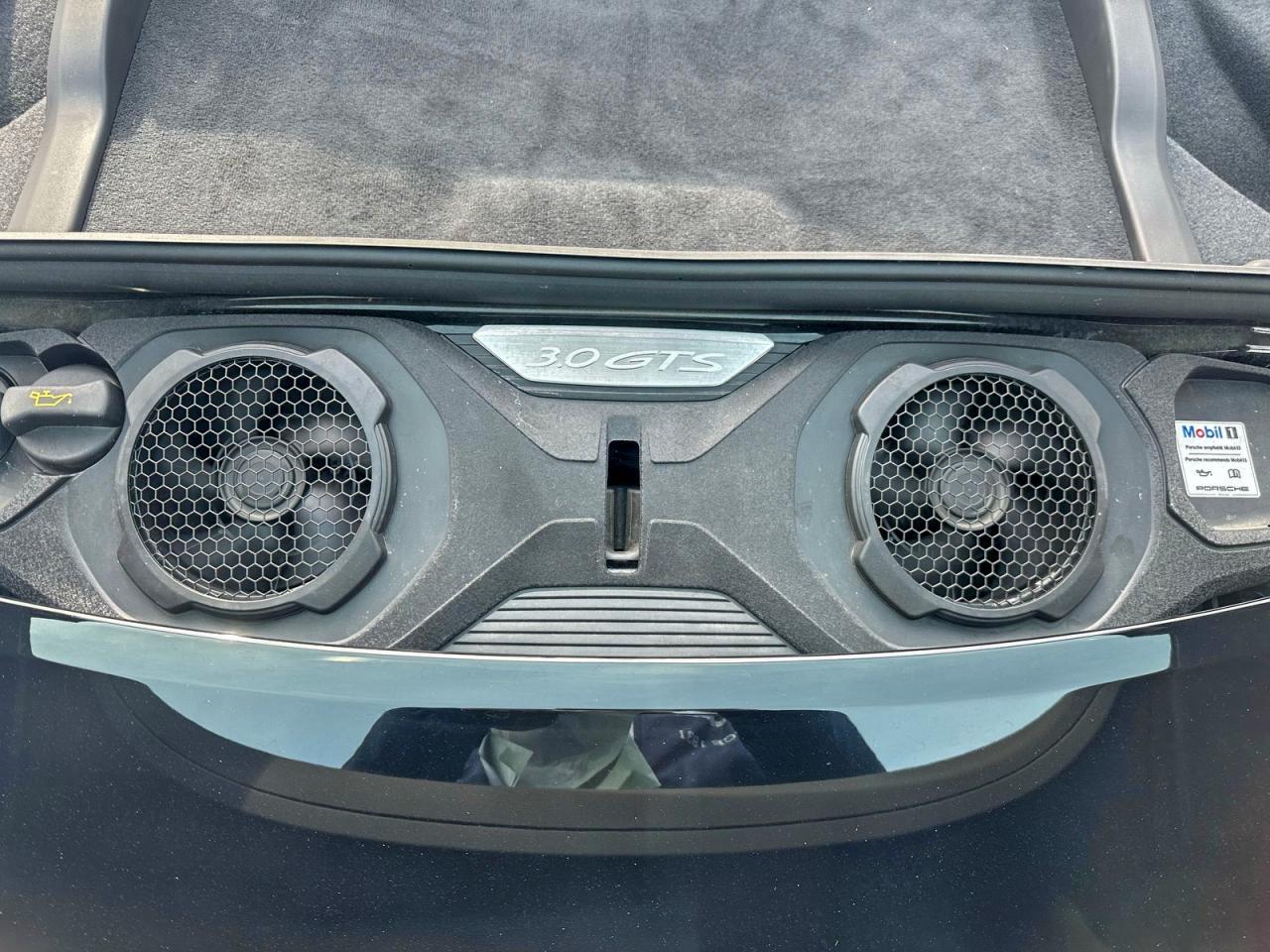 2022 Porsche 911 Targa 4S - Image 7