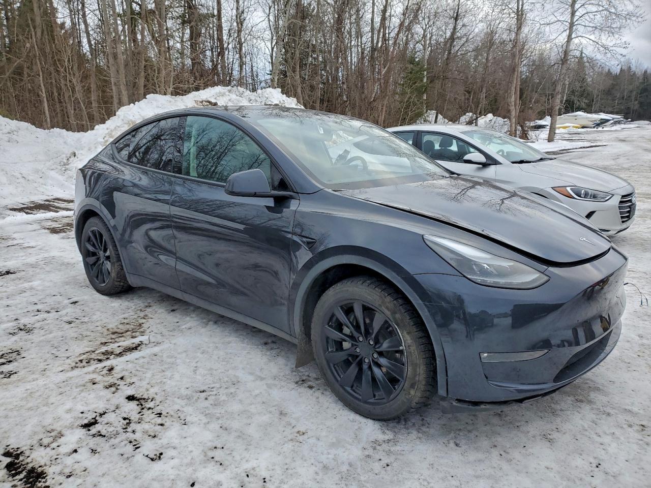 2024 Tesla Model Y - Фото 4