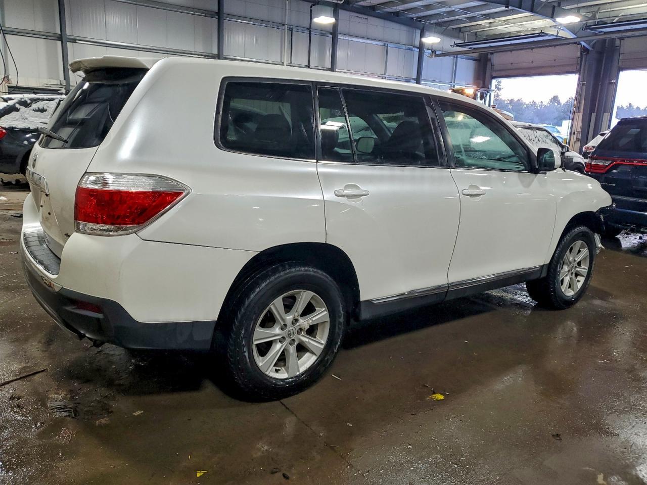 2012 Toyota Highlander Base - Фото 3