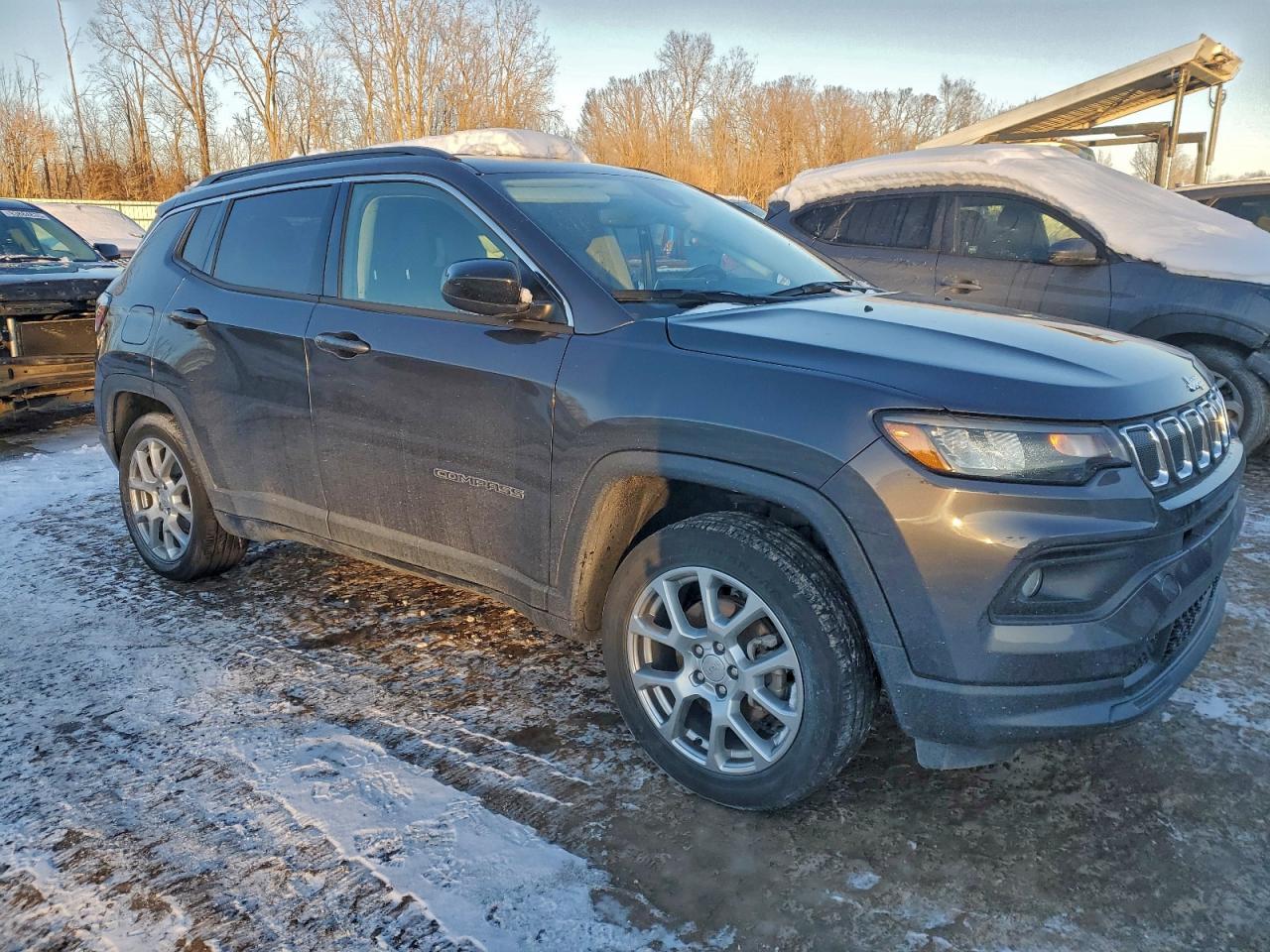 2022 Jeep Compass Latitude Lux - Фото 4
