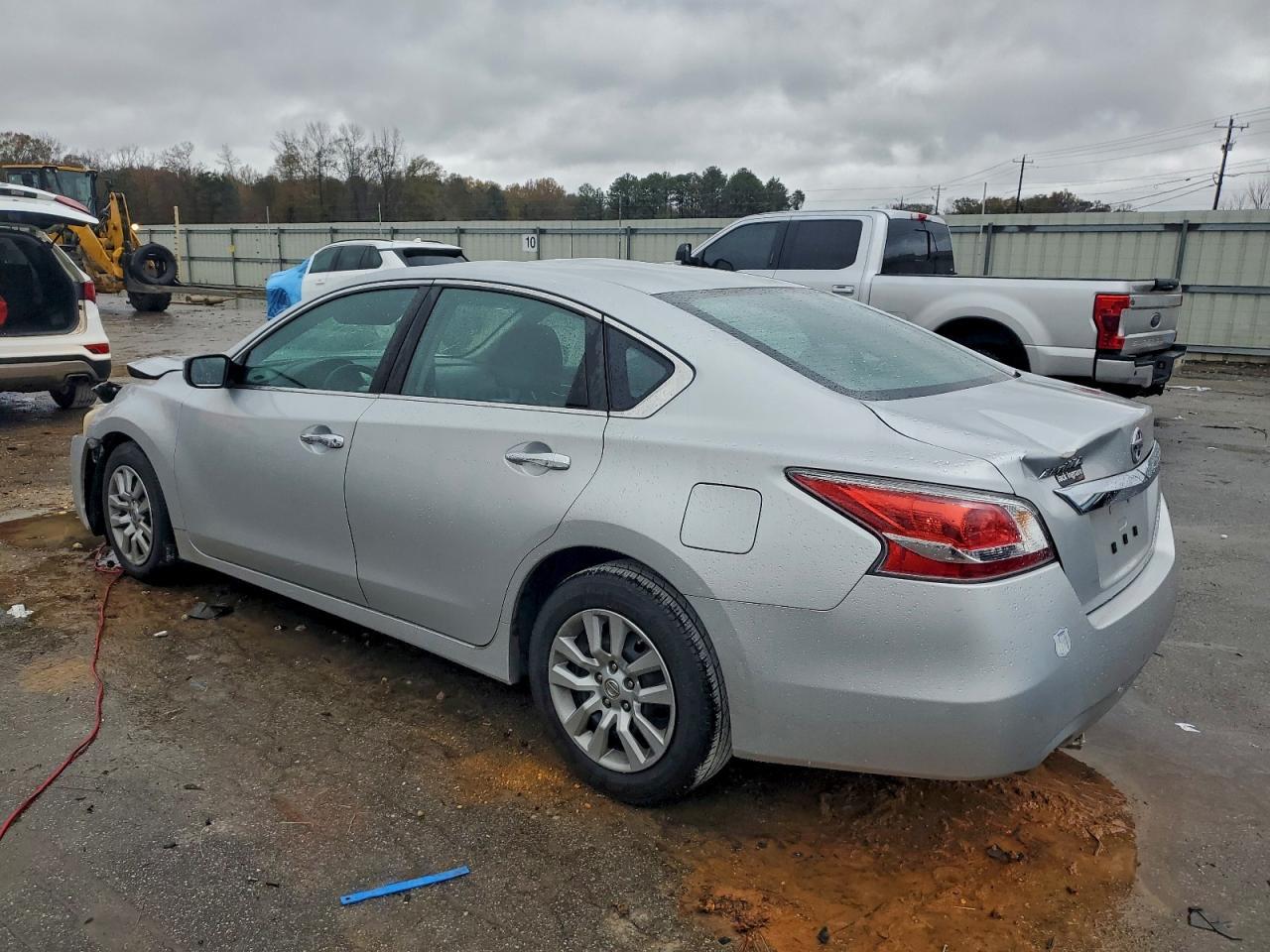 2015 Nissan Altima 2.5 - Image 2