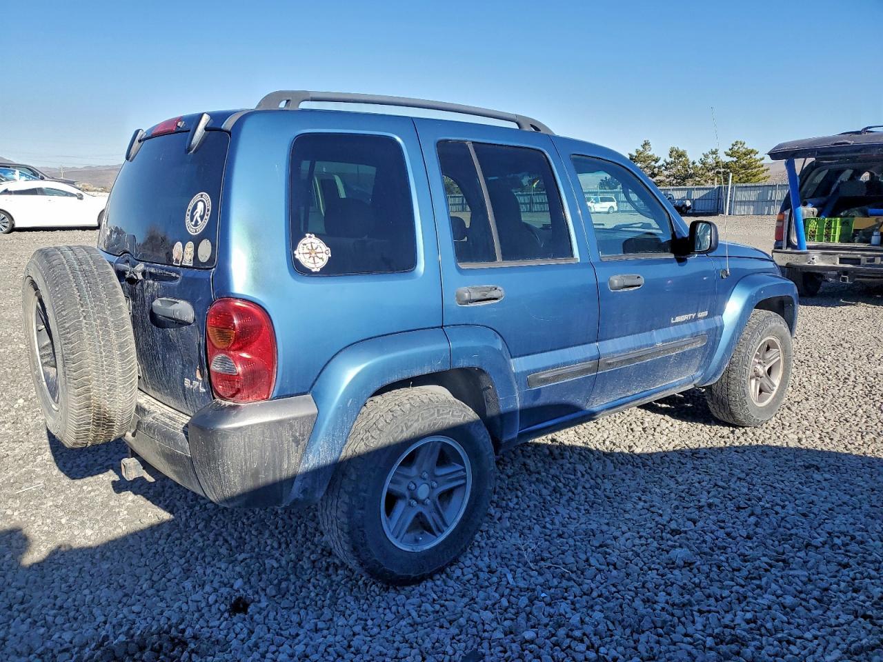 2004 Jeep Liberty Sport - Фото 3