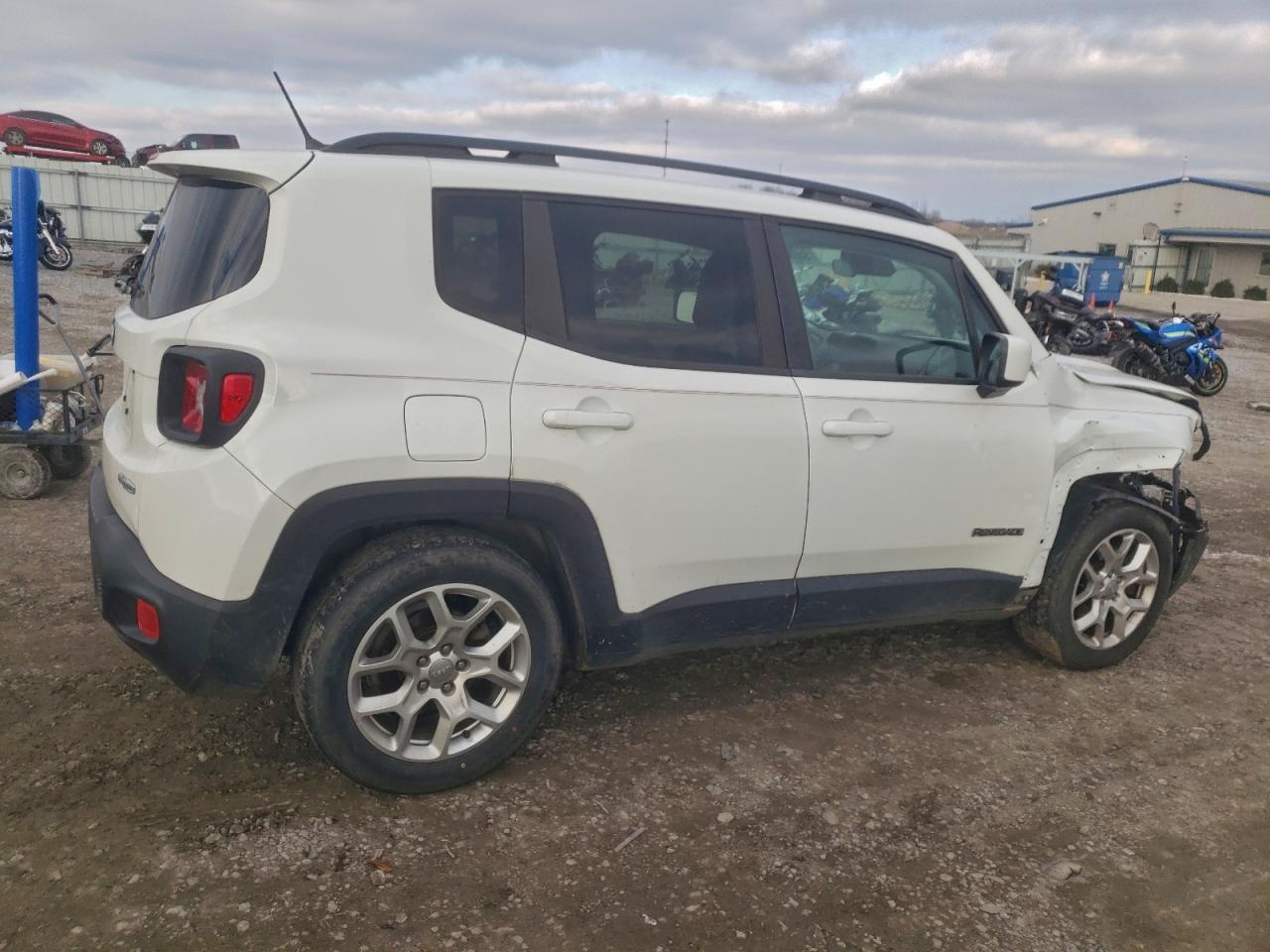 2017 Jeep Renegade Latitude - Фото 3