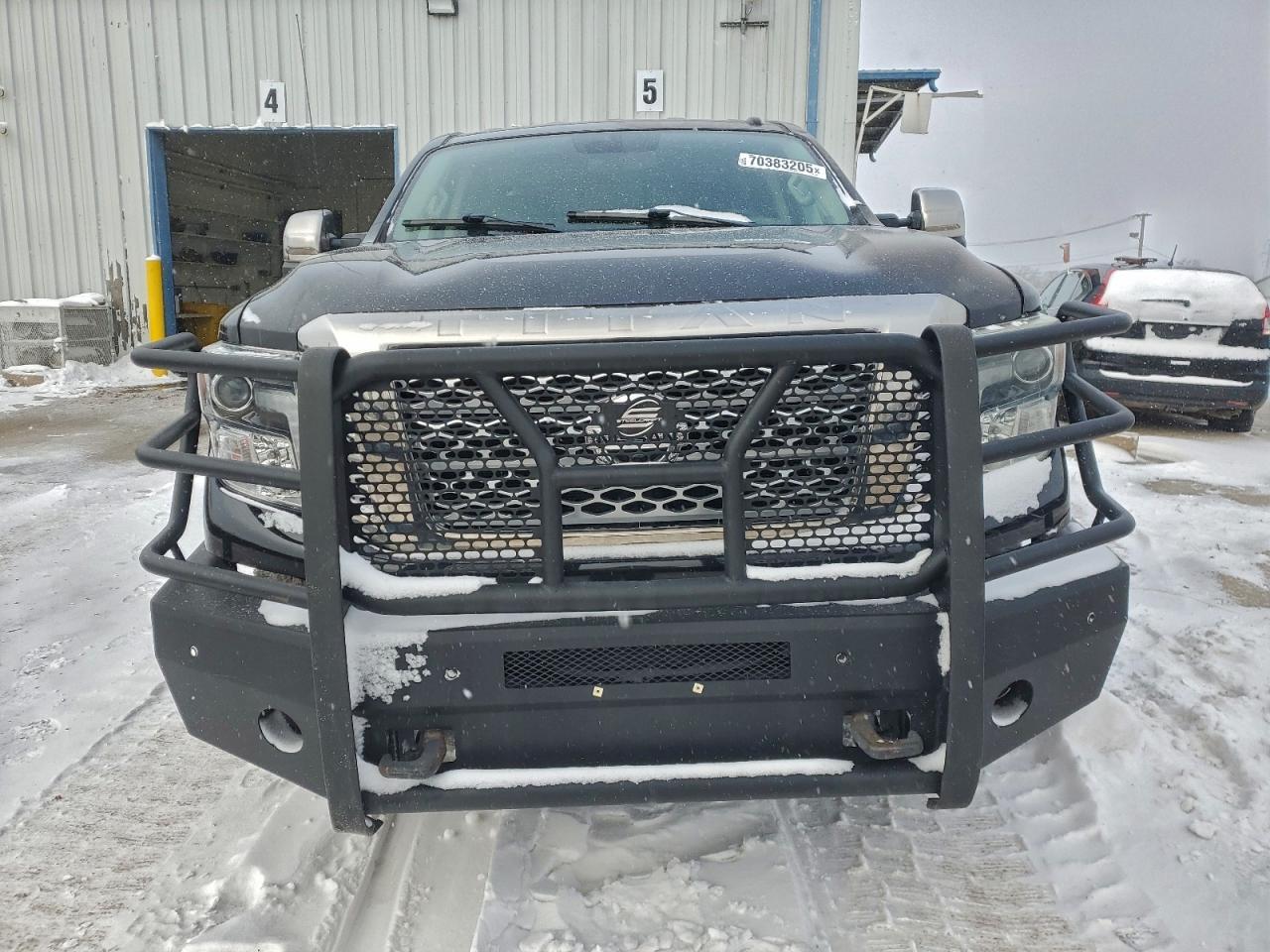 2016 Nissan Titan Xd Platinum Reserve Diesel - Image 5