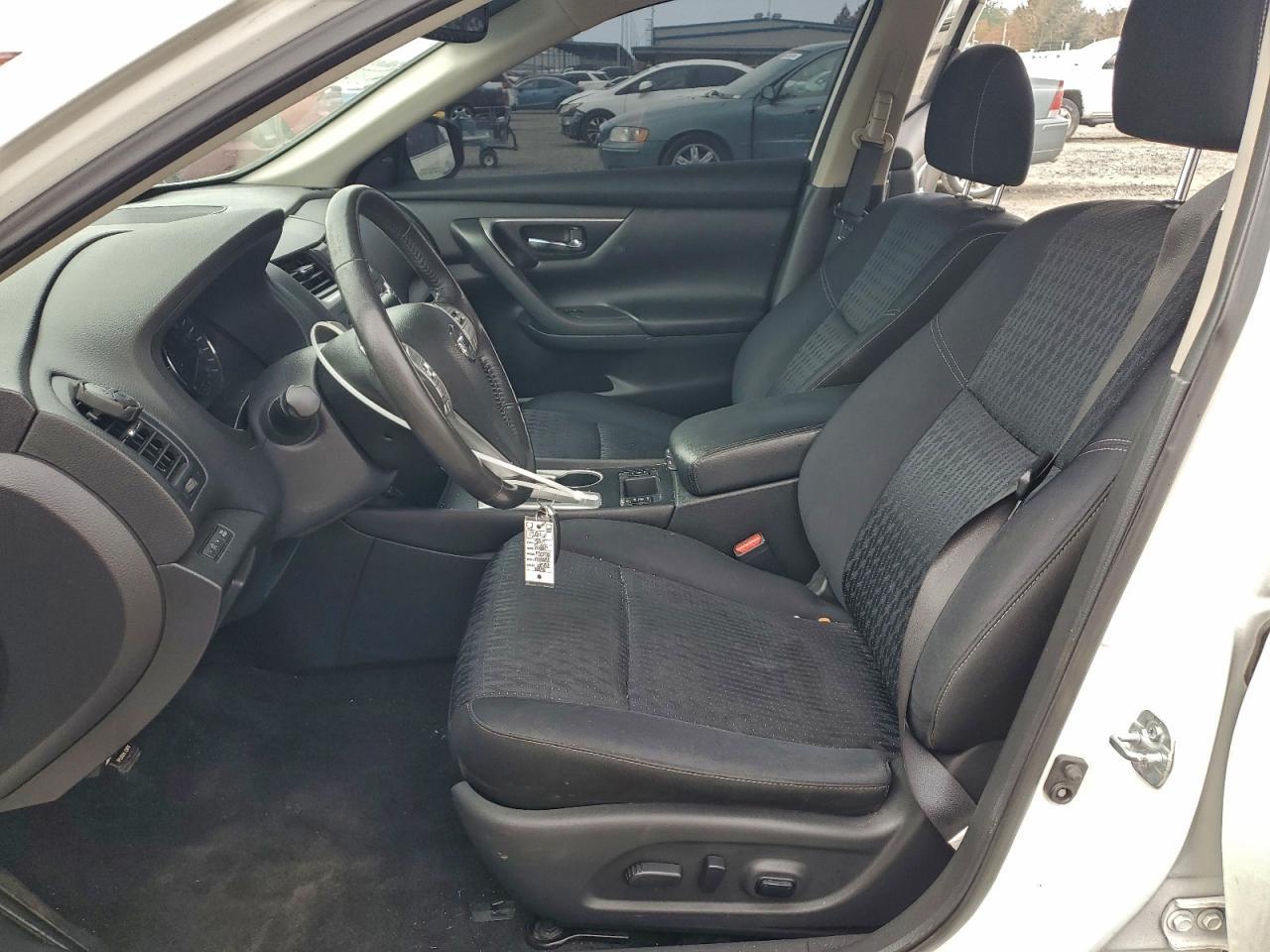 2017 Nissan Altima 2.5 - Image 7