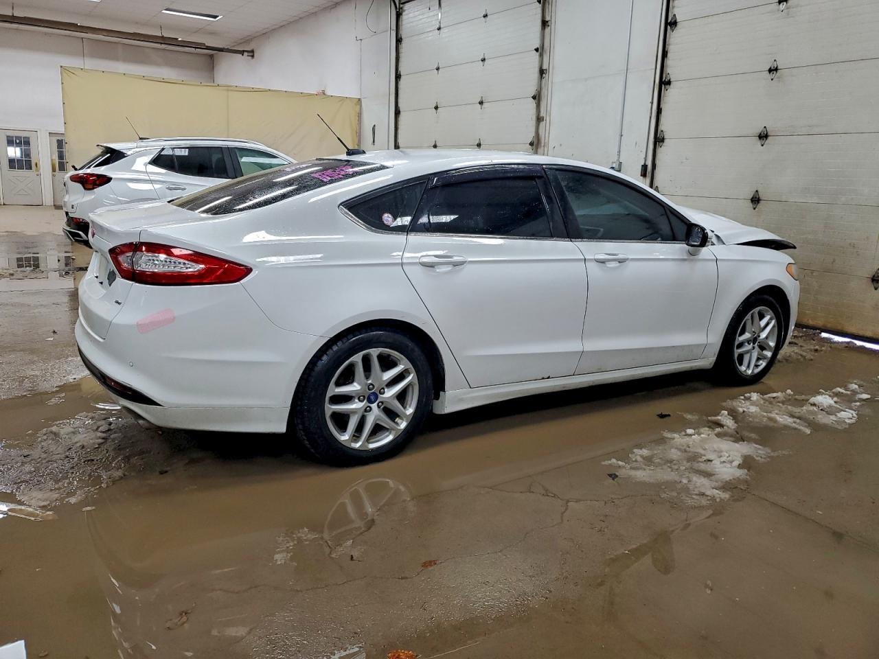 2016 Ford Fusion Se - Фото 3