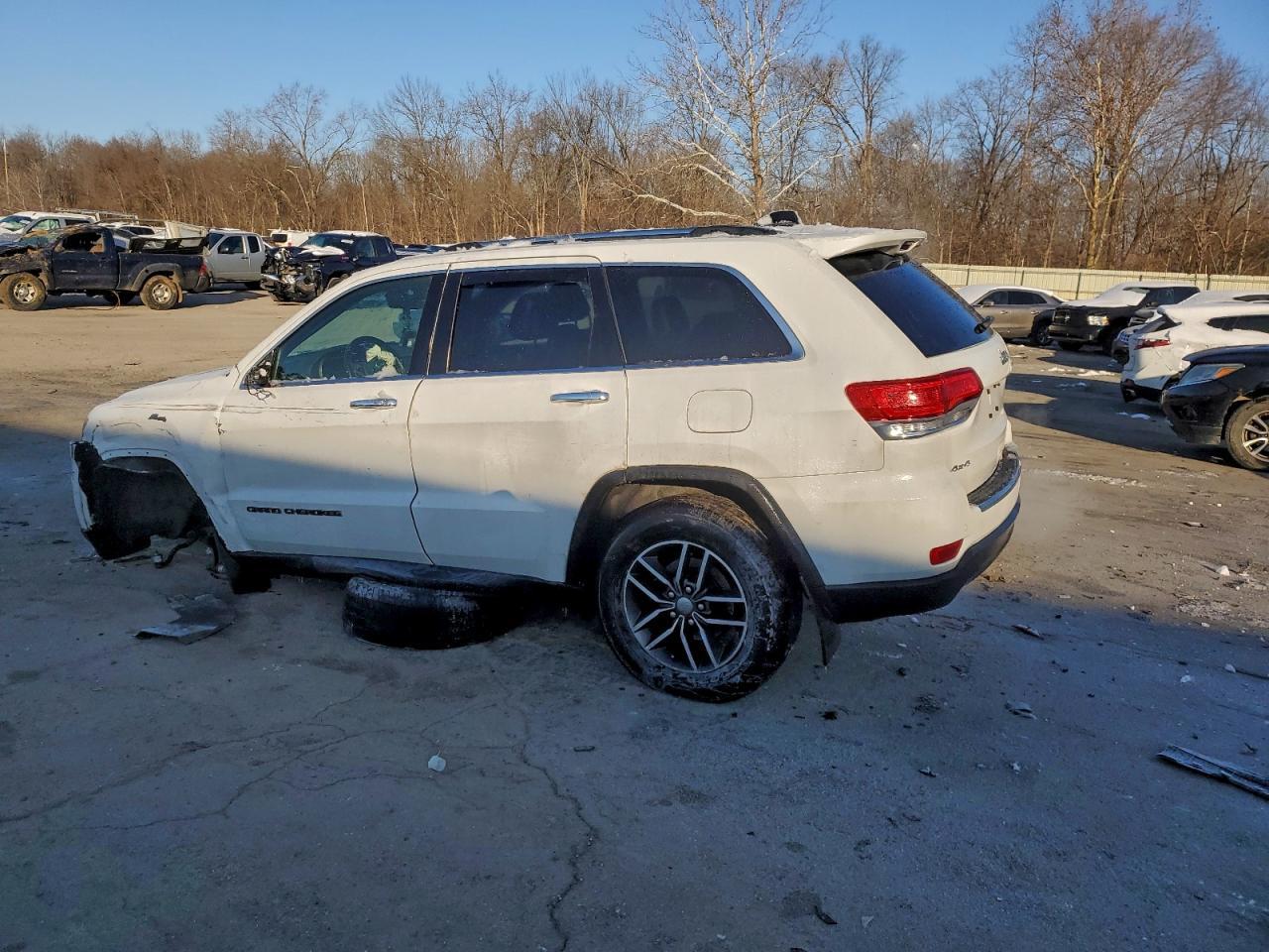 2017 Jeep Grand Cherokee Limited - Image 2