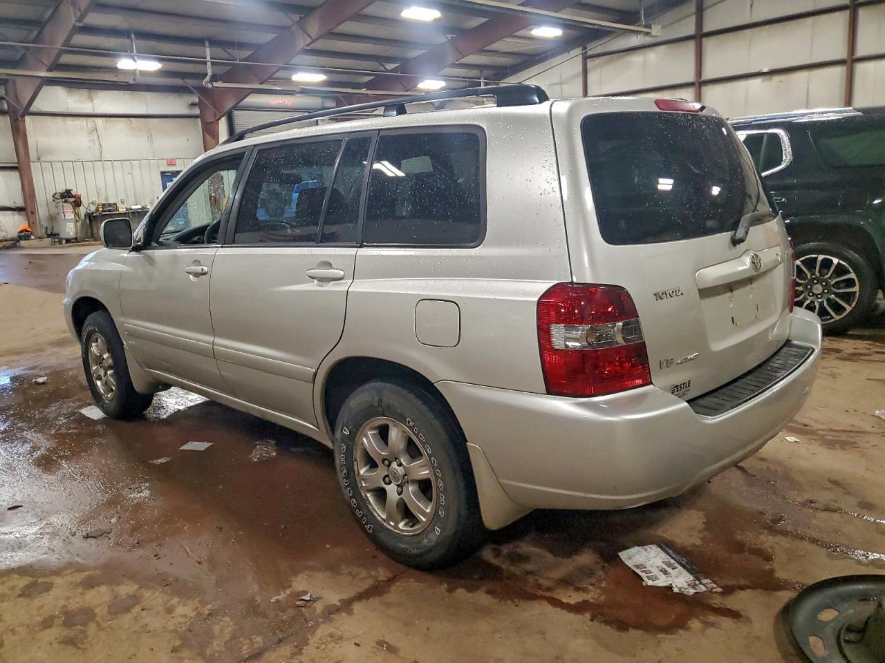2005 Toyota Highlander Base - Фото 2