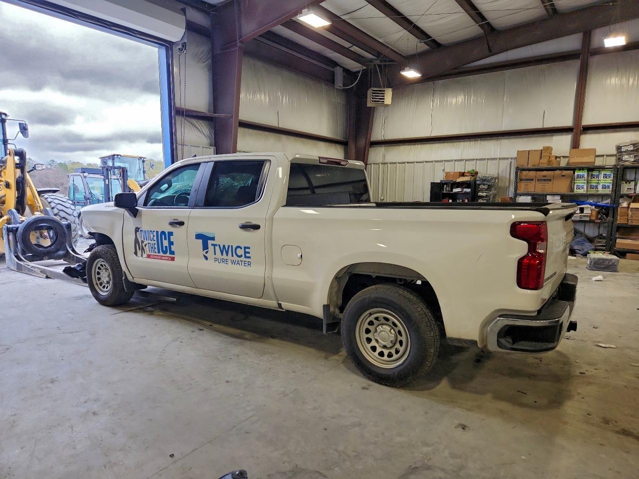 2024 Chevrolet Silverado C1500 - Image 2