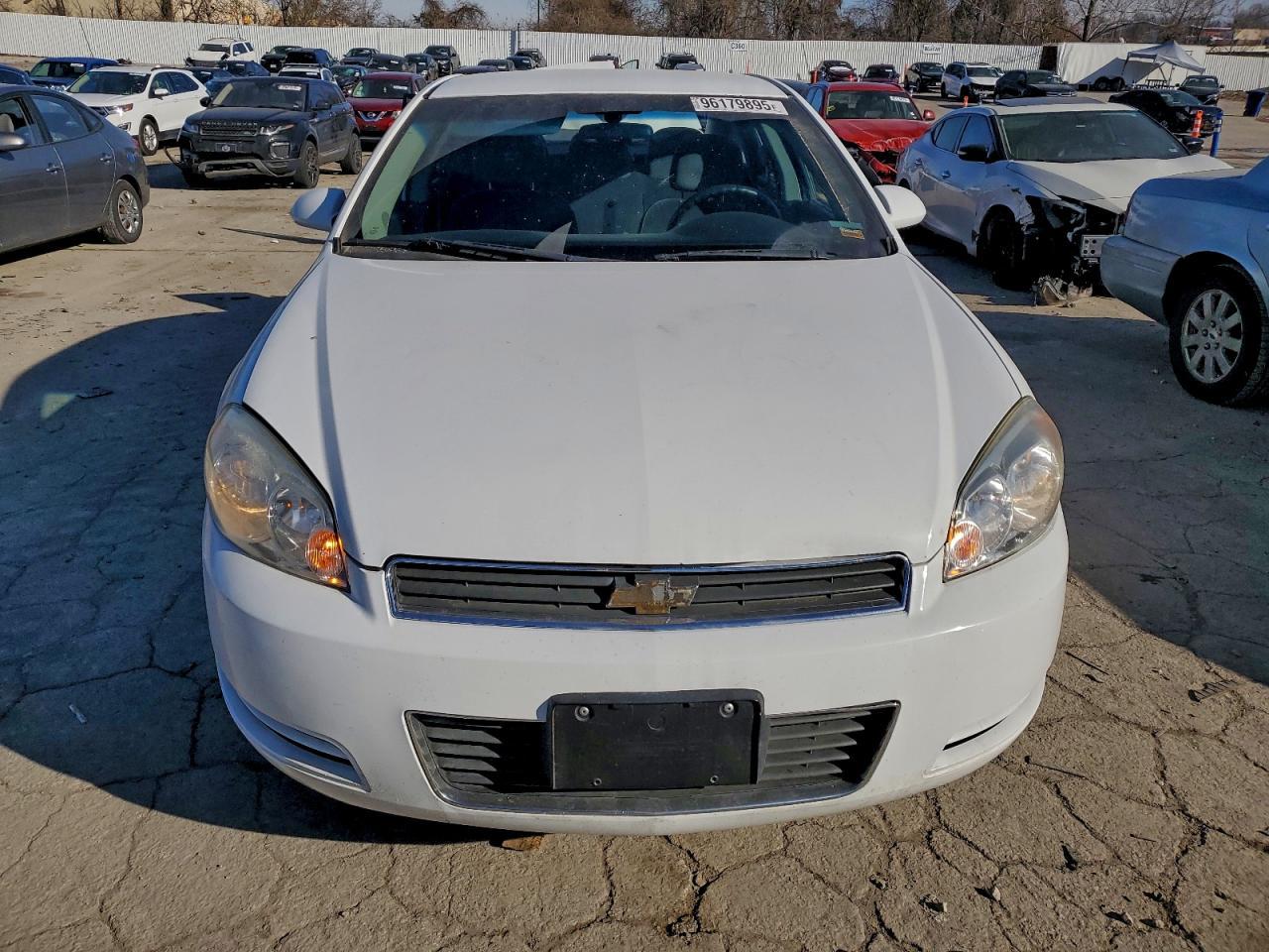 2011 Chevrolet Impala Ls - Фото 5