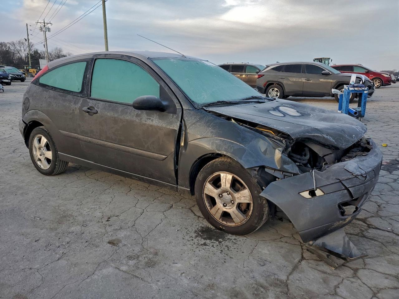 2005 Ford Focus Zx3 - Image 4