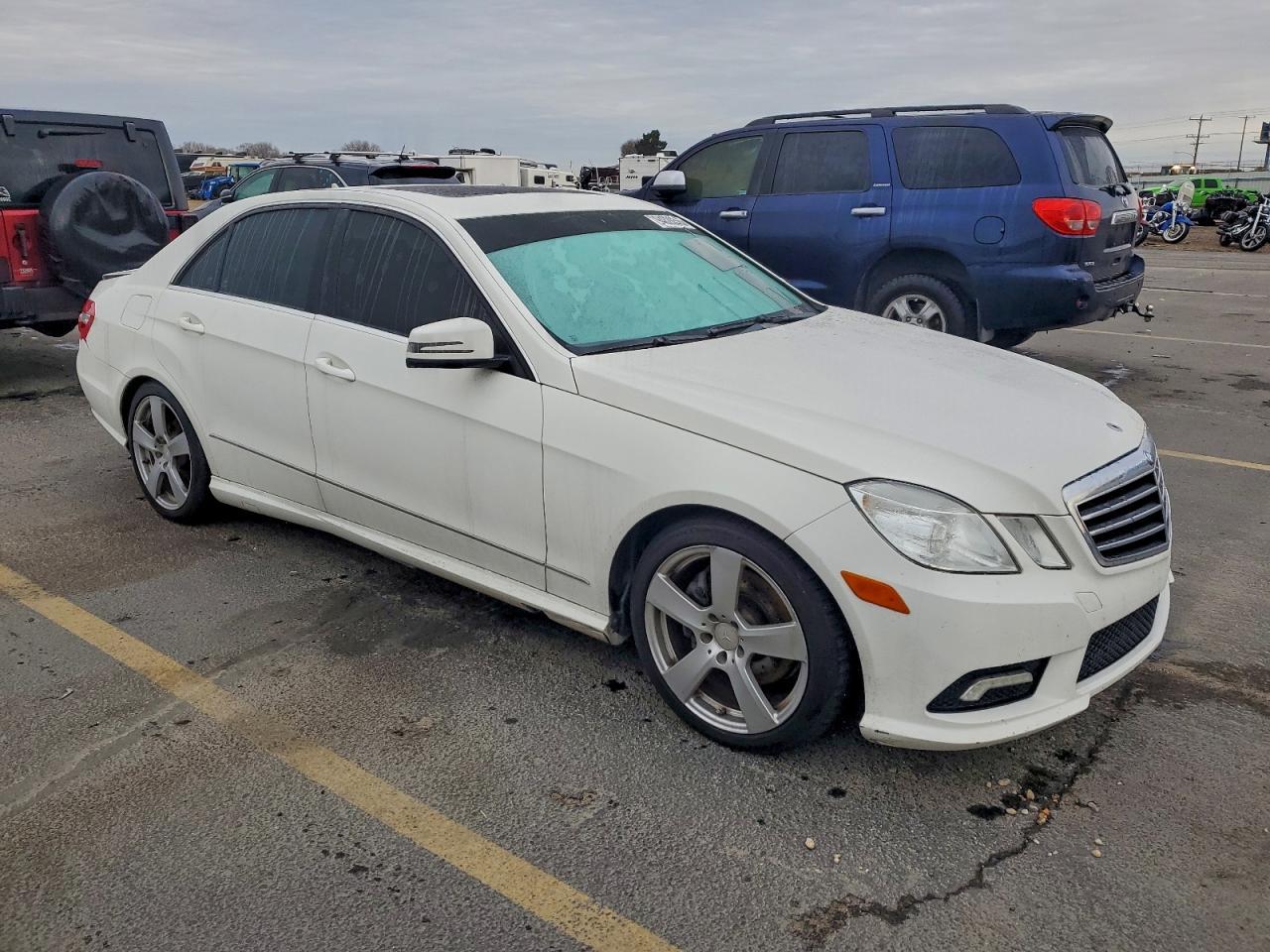 2011 Mercedes-Benz E 350 - Фото 4