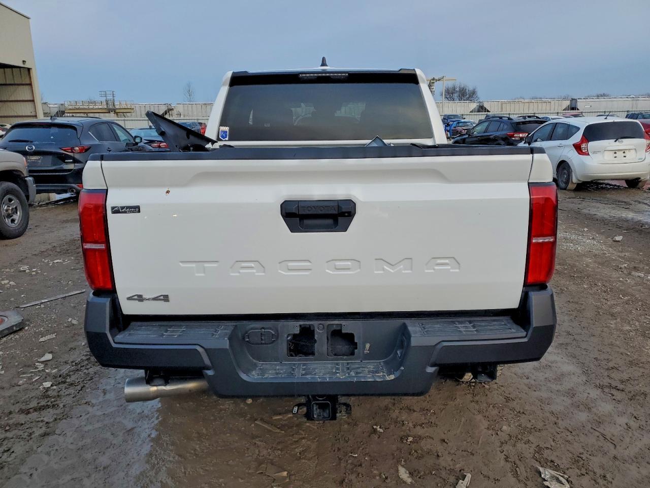 2025 Toyota Tacoma Double Cab - Image 6