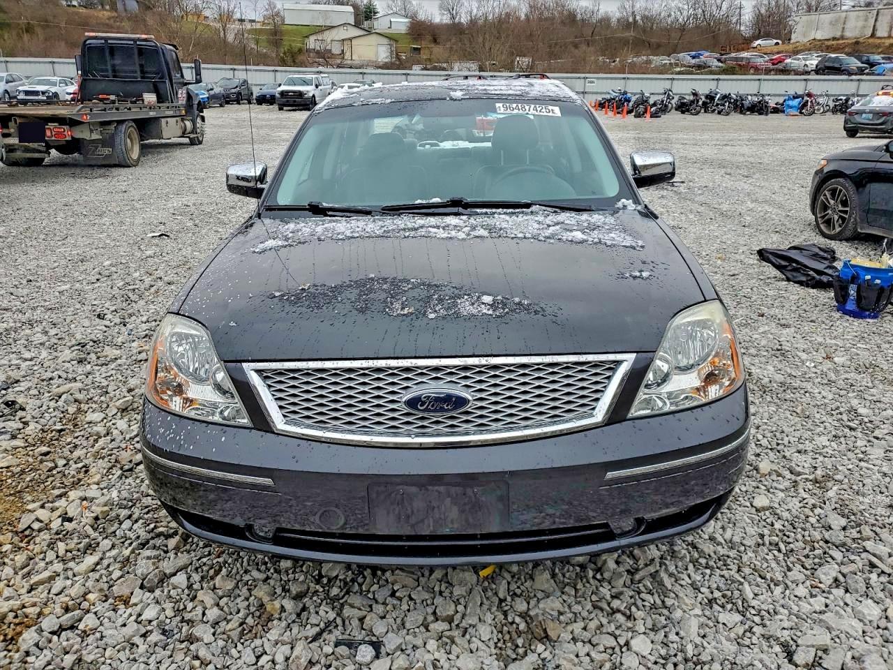 2007 Ford Five Hundred Limited - Image 5