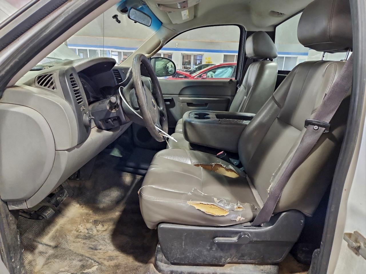 2011 Chevrolet Silverado C1500 - Фото 7