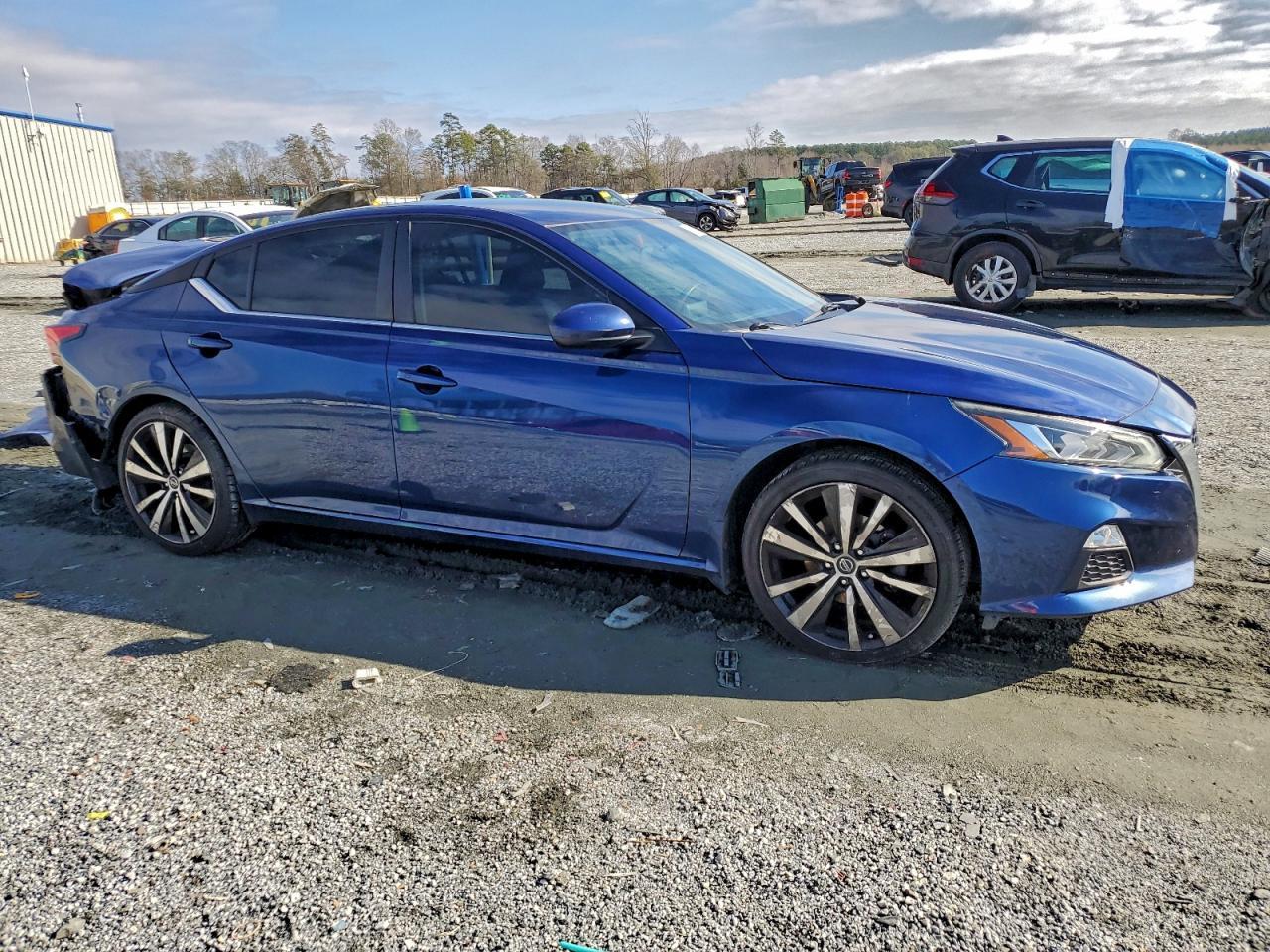 2019 Nissan Altima Sr - Image 4