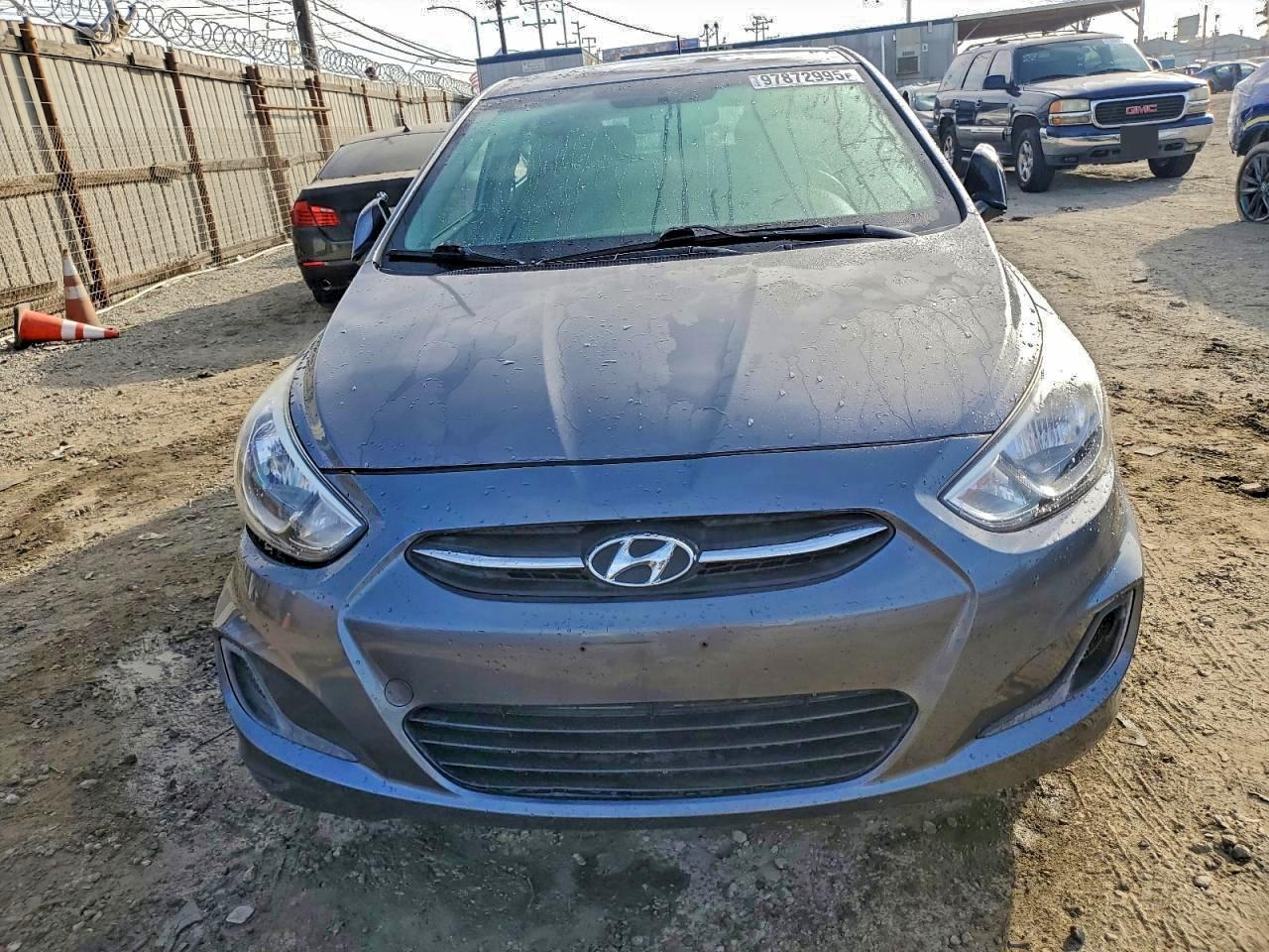 2017 Hyundai Accent Se - Image 5
