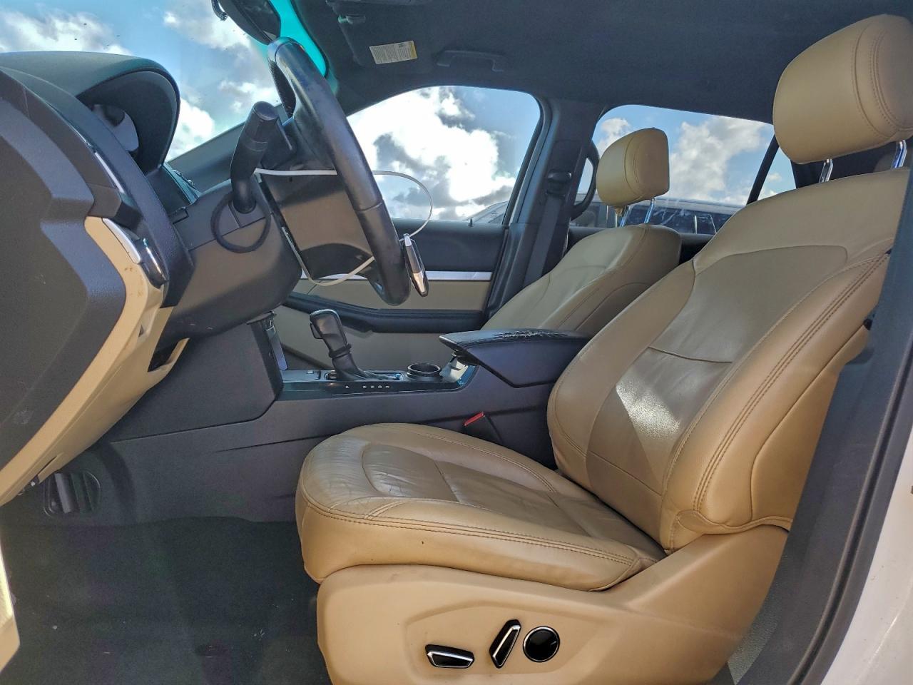 2016 Ford Explorer Xlt - Image 7
