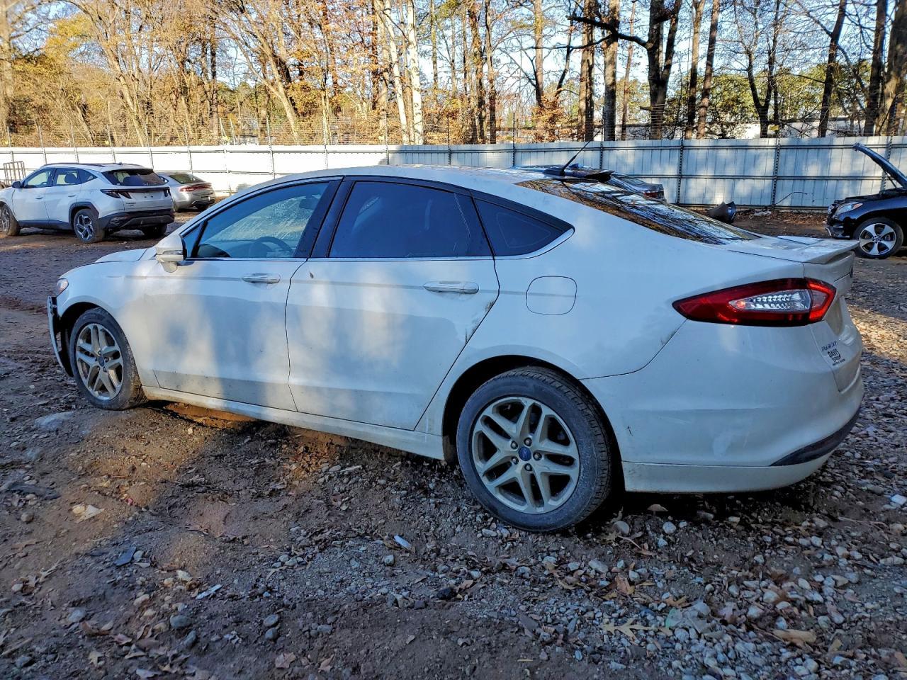 2016 Ford Fusion Se - Image 2