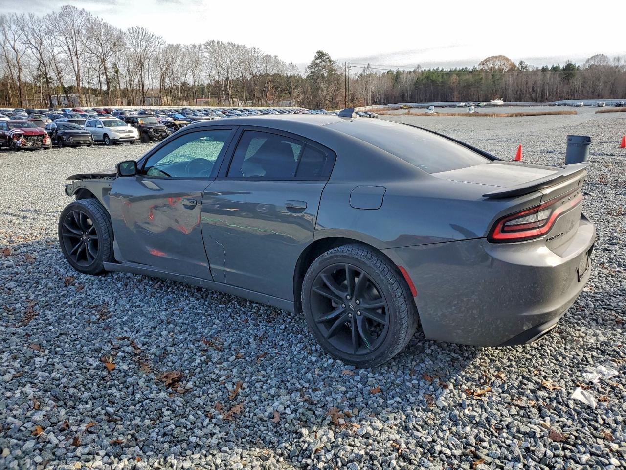 2017 Dodge Charger R/T - Фото 2