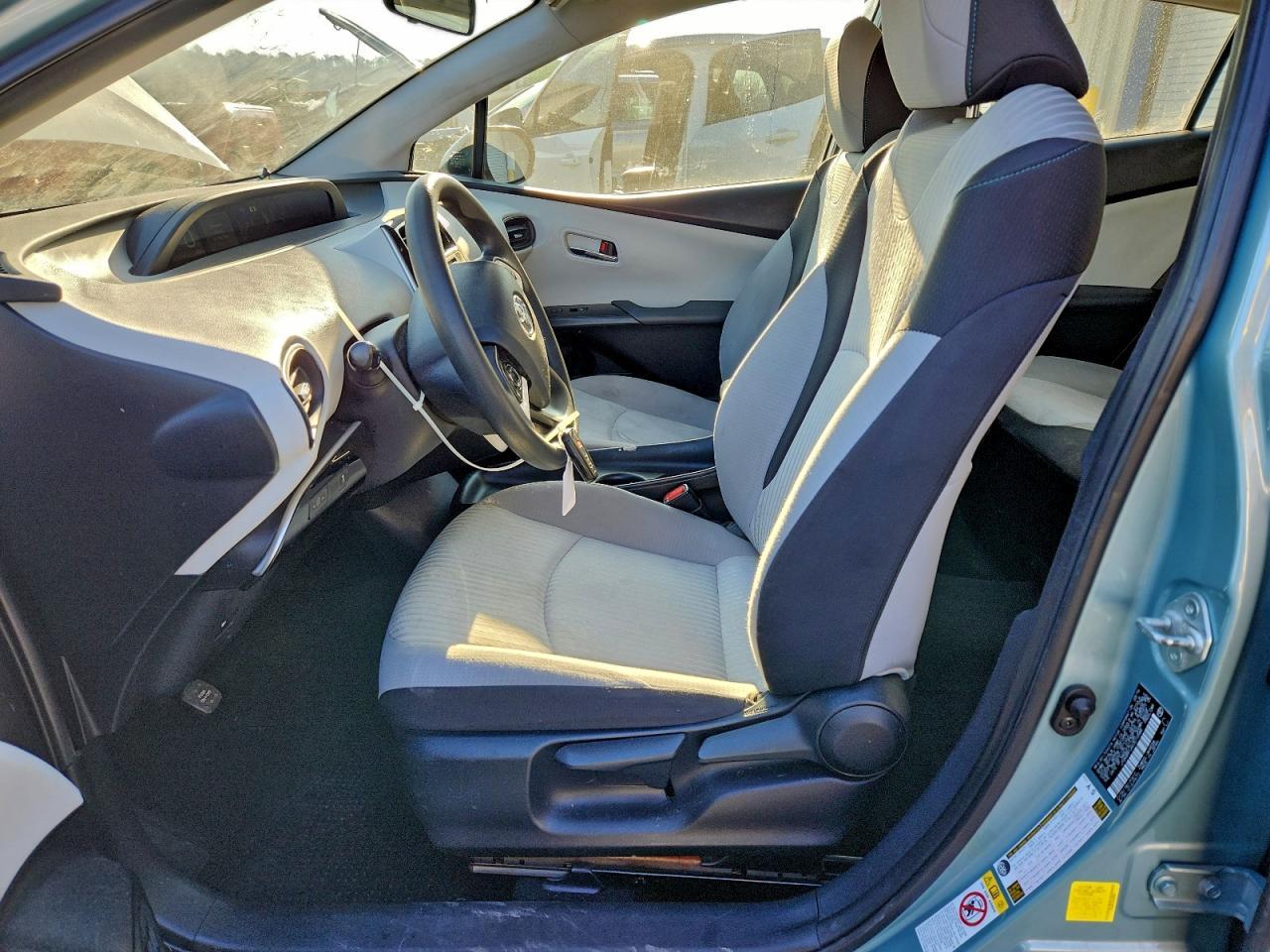 2016 Toyota Prius - Фото 7